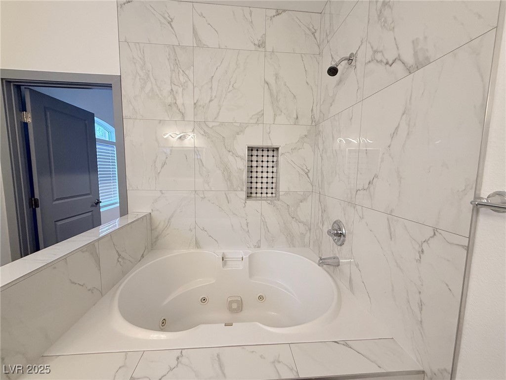 5415 West Harmon Avenue 1006