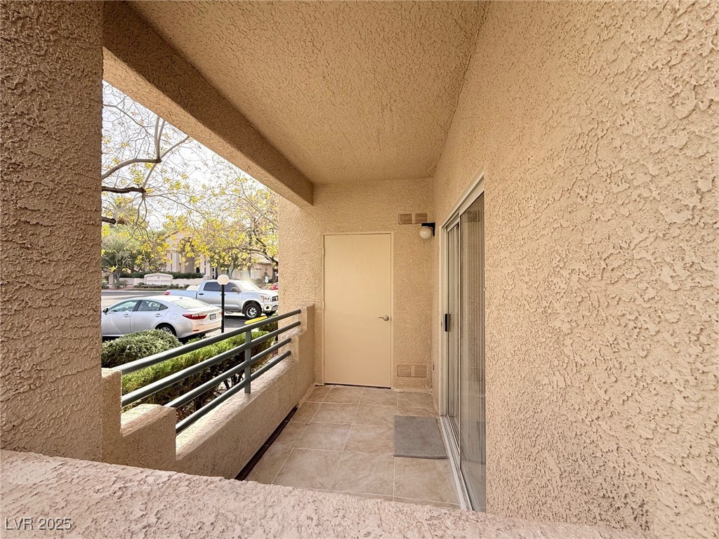 5415 West Harmon Avenue 1006