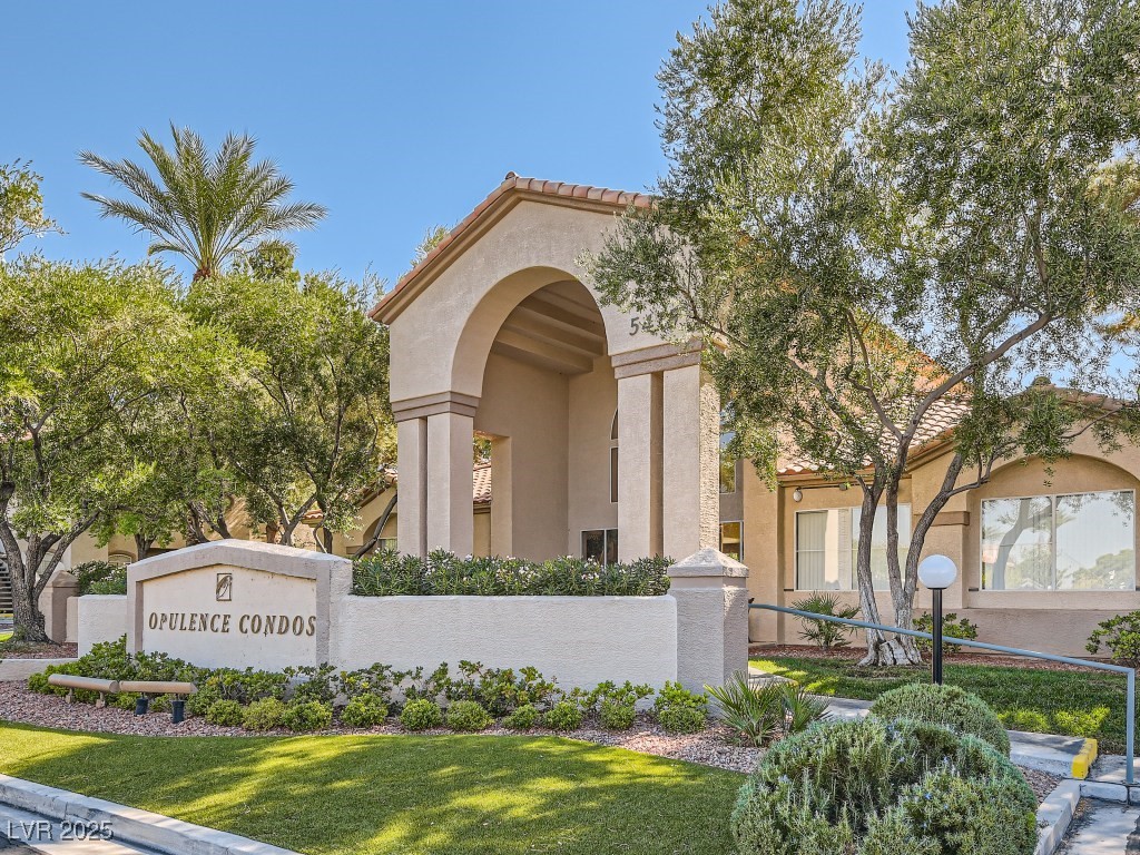 5415 West Harmon Avenue 1006