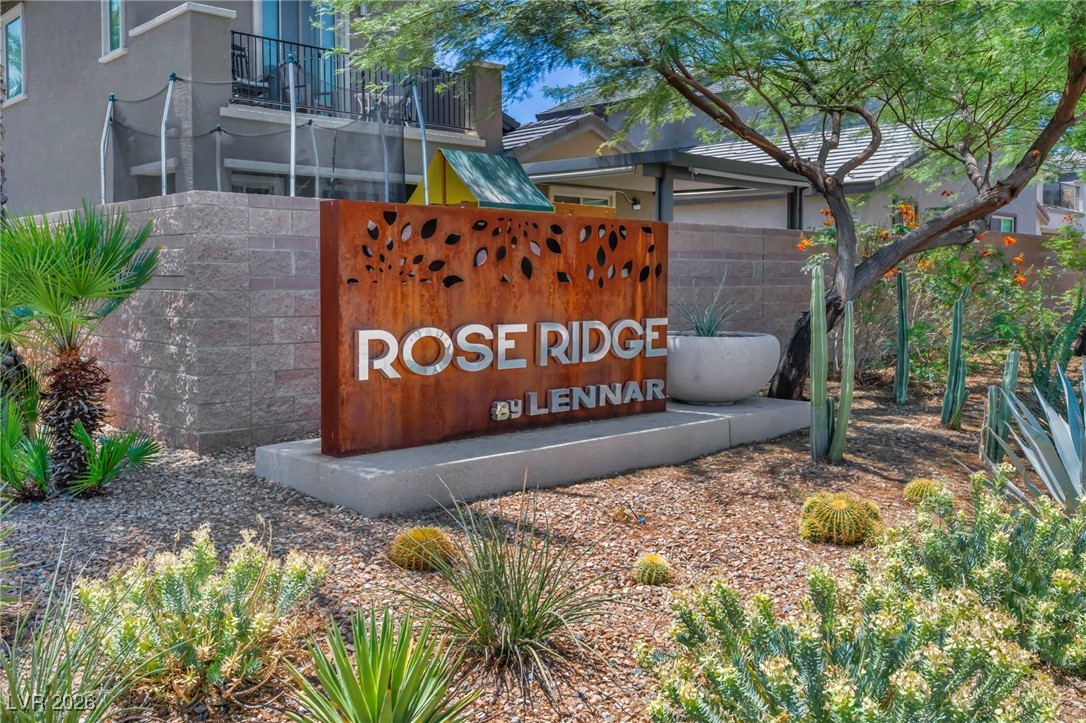 3195 Hazy Hills Avenue