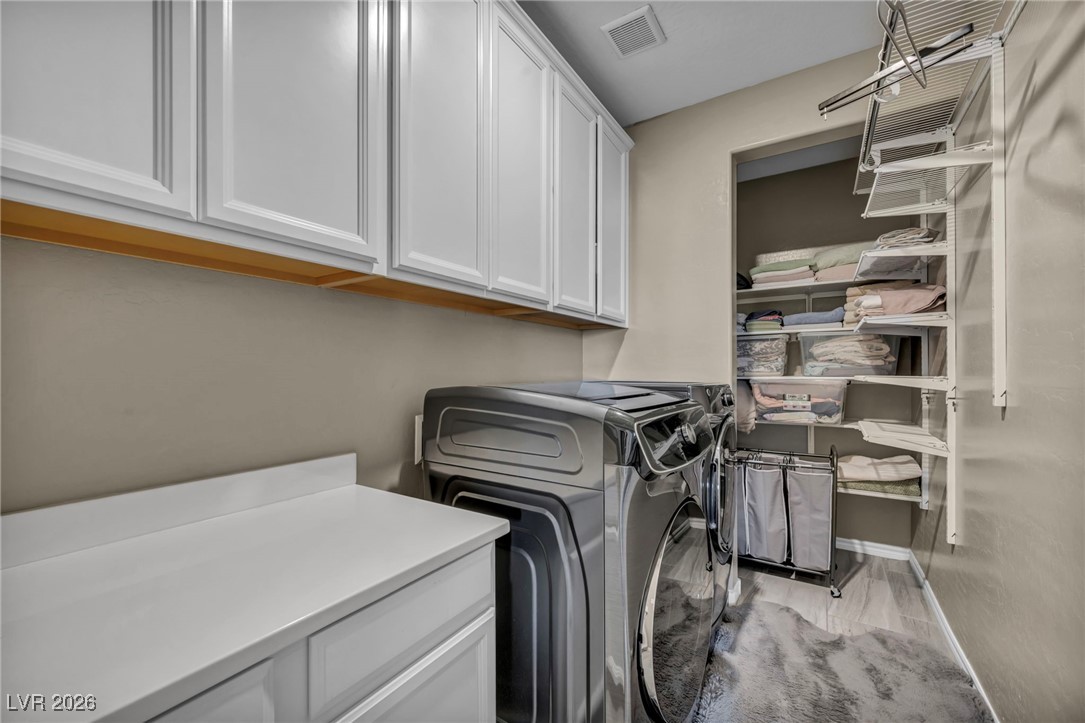 3195 Hazy Hills Avenue