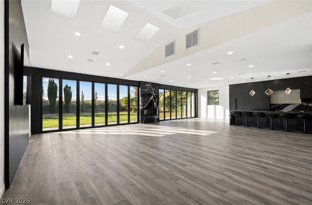 237 East Eldorado Lane