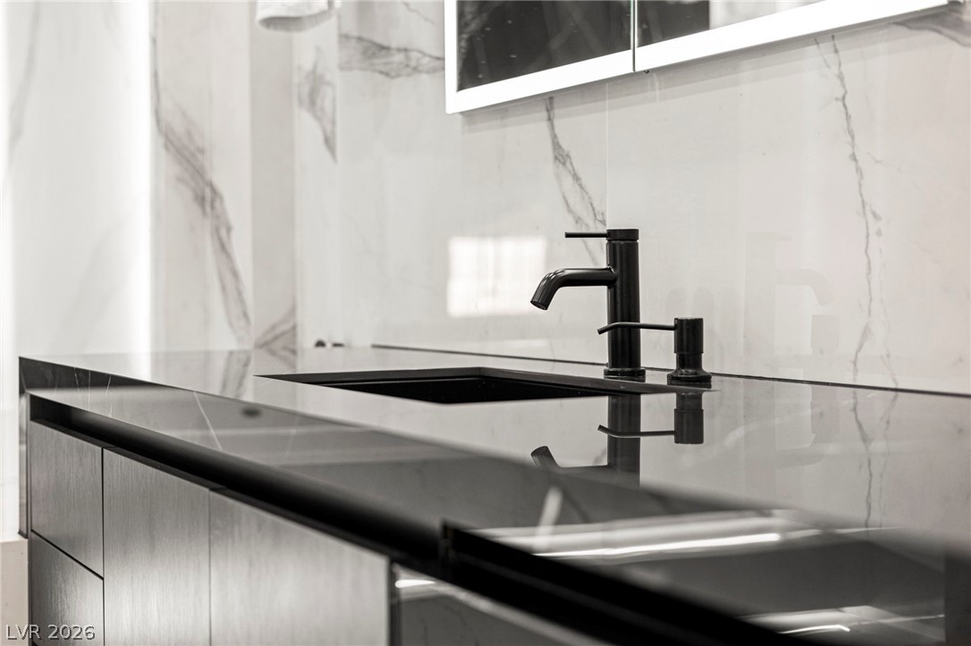 237 East Eldorado Lane