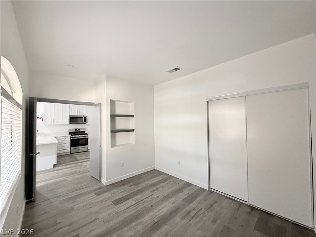 5415 West Harmon Avenue 1006