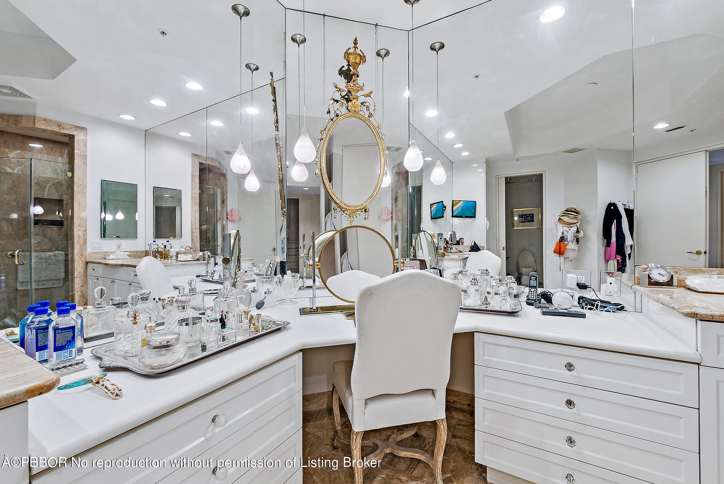 622 N Flagler Drive, 803