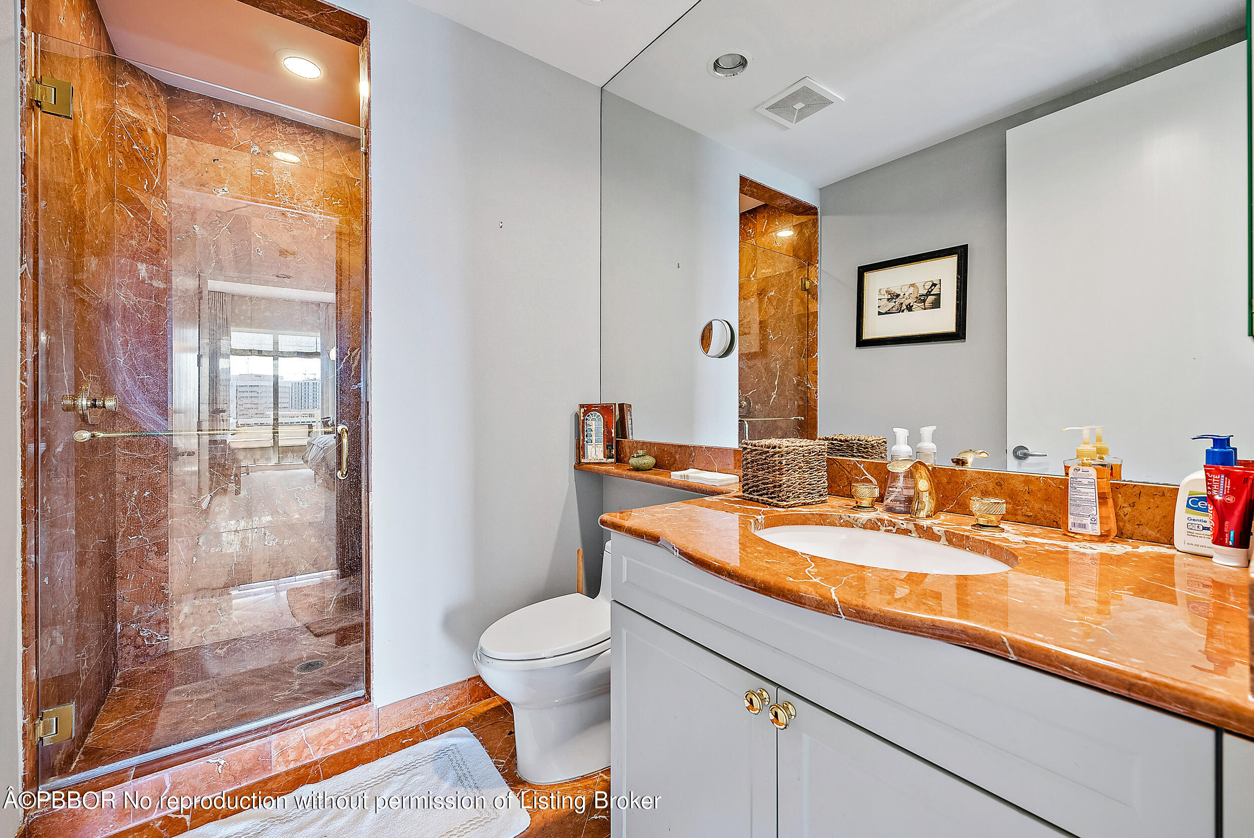 622 N Flagler Drive, 803