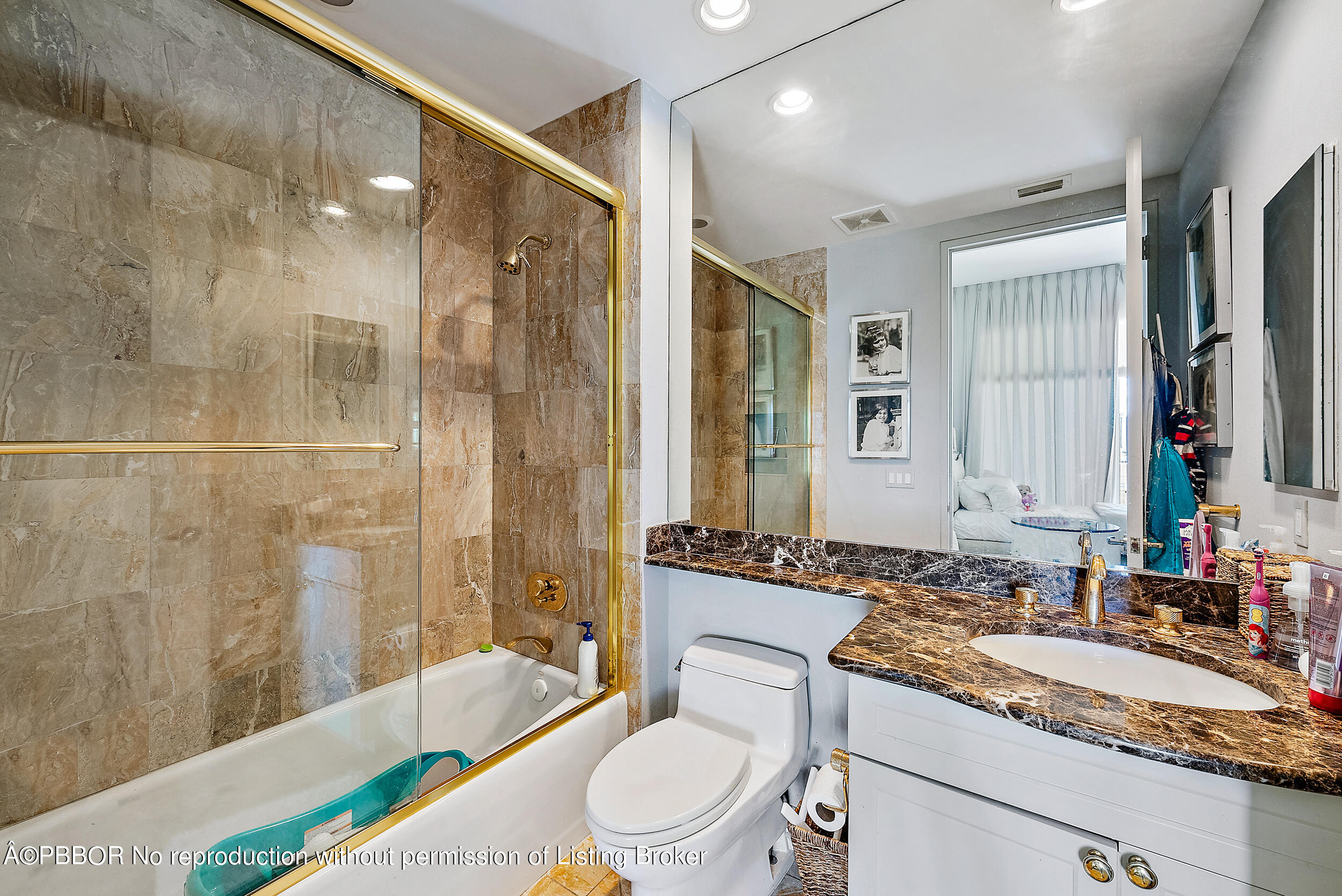 622 N Flagler Drive, 803