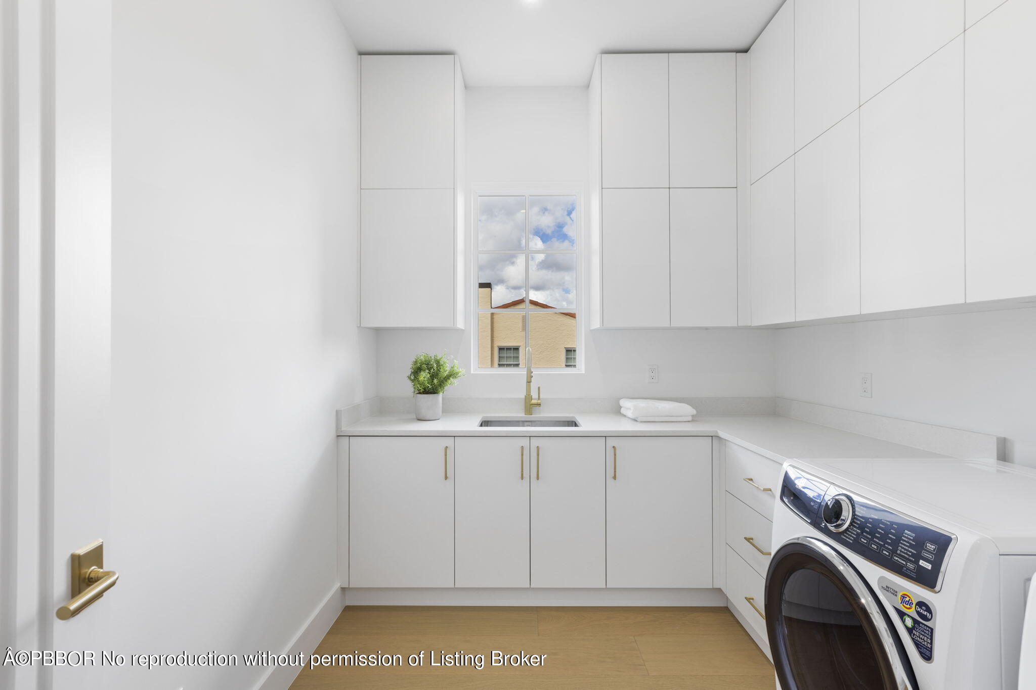 Coastal Contemporary New Build in Soso