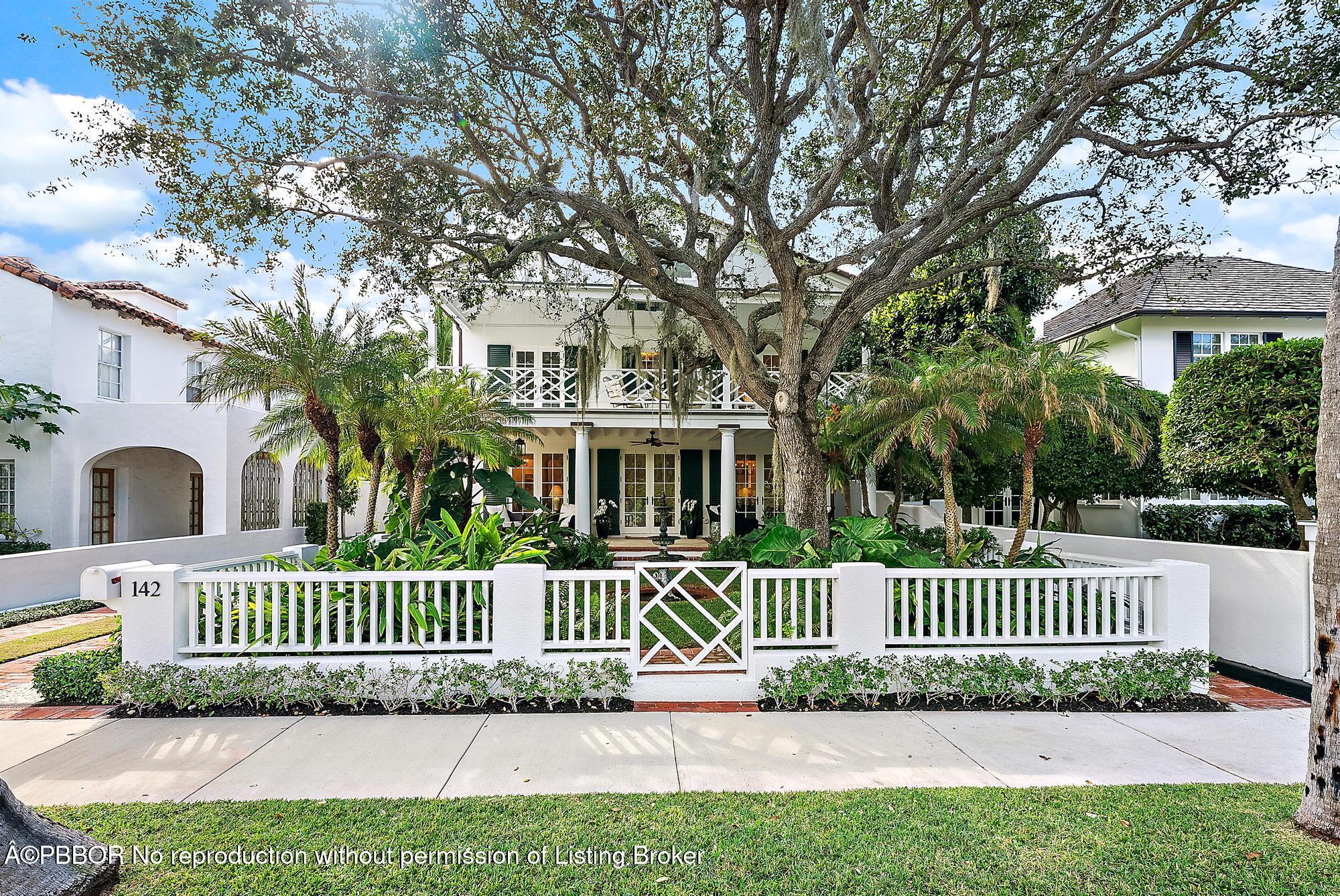 "Sea" Street Paradise