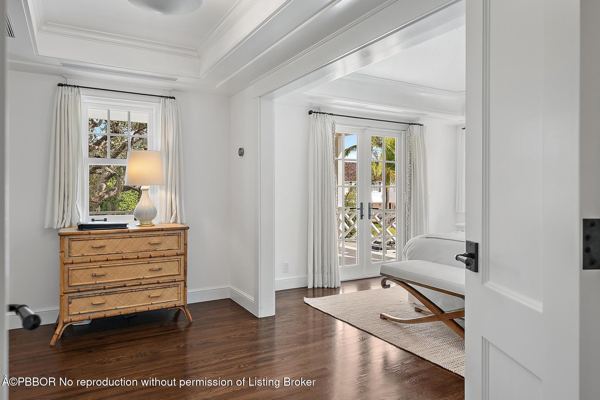 "Sea" Street Paradise