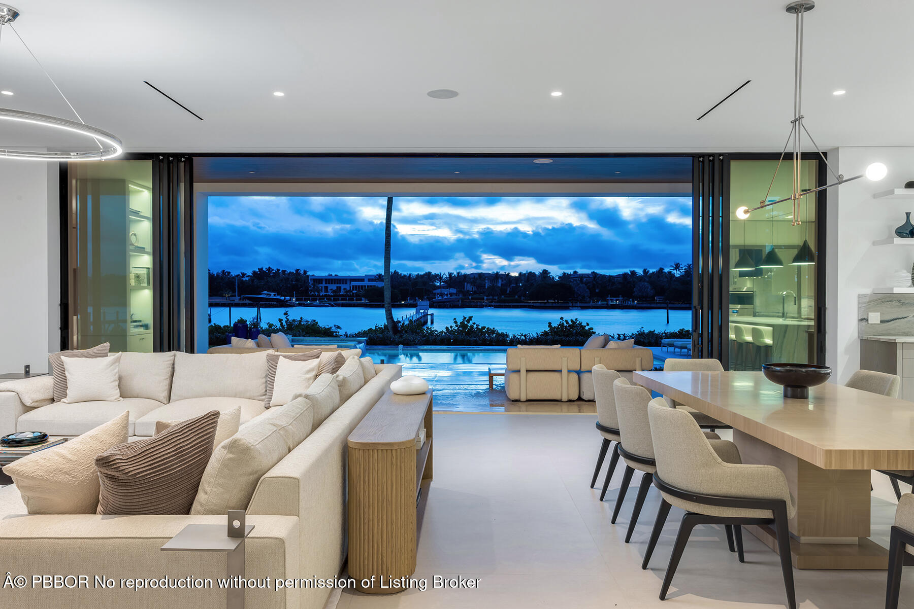 1422 SE Atlantic Drive