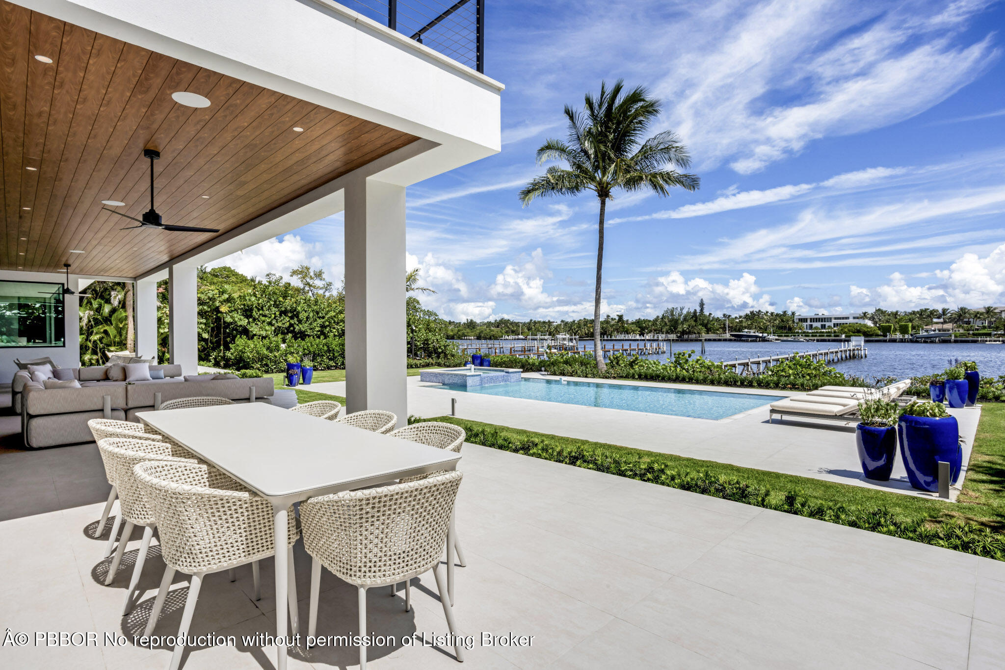 1422 SE Atlantic Drive