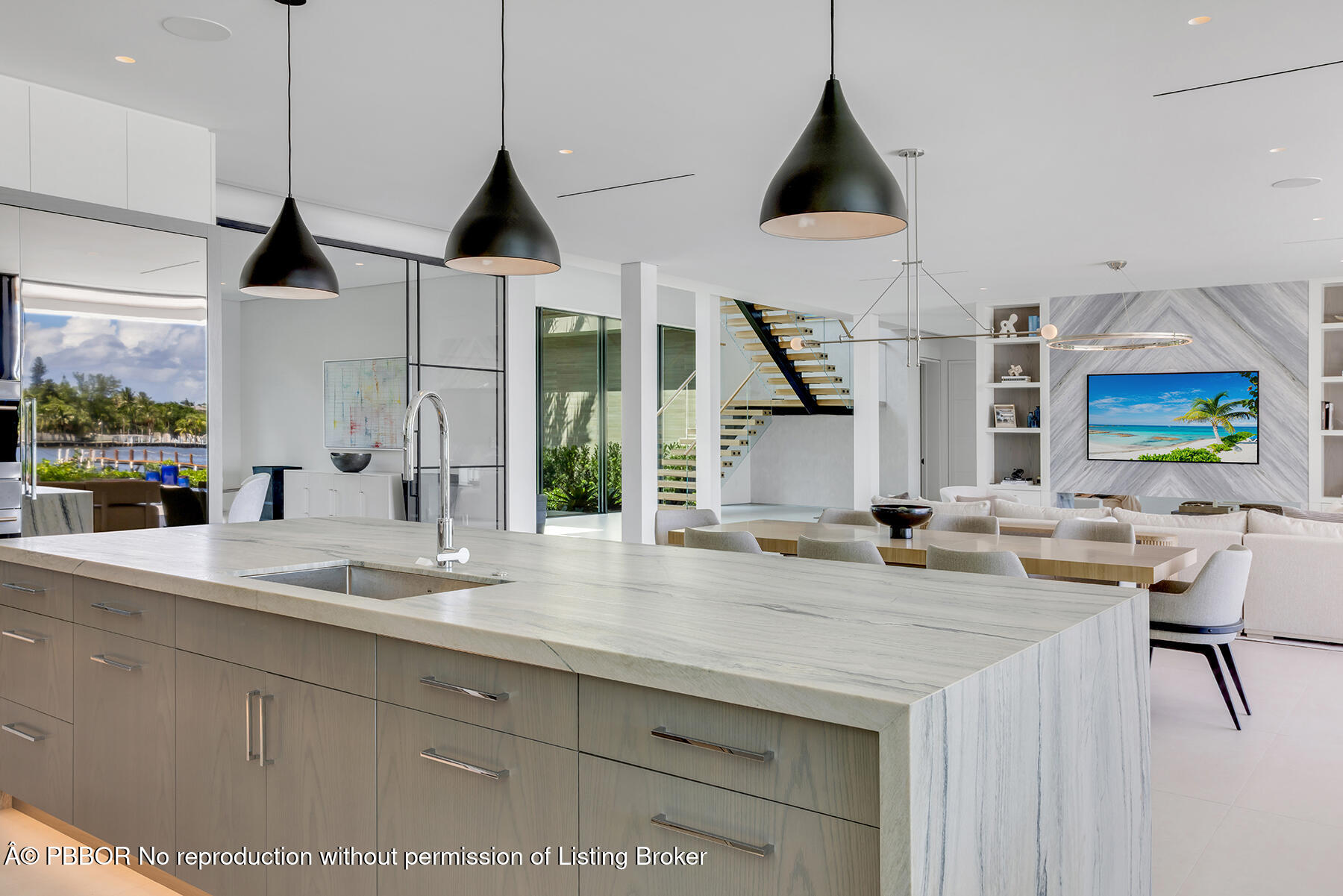 1422 SE Atlantic Drive