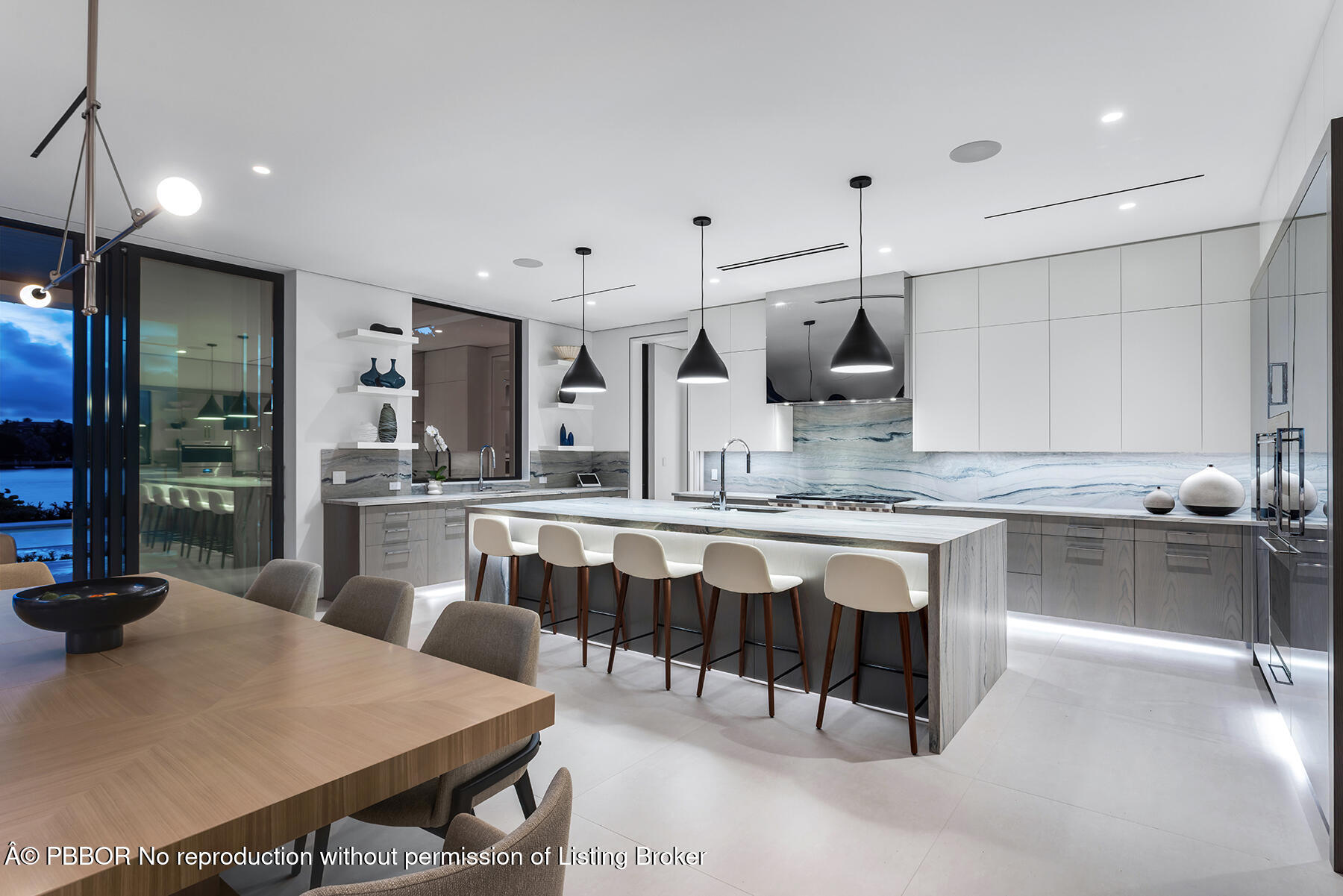 1422 SE Atlantic Drive