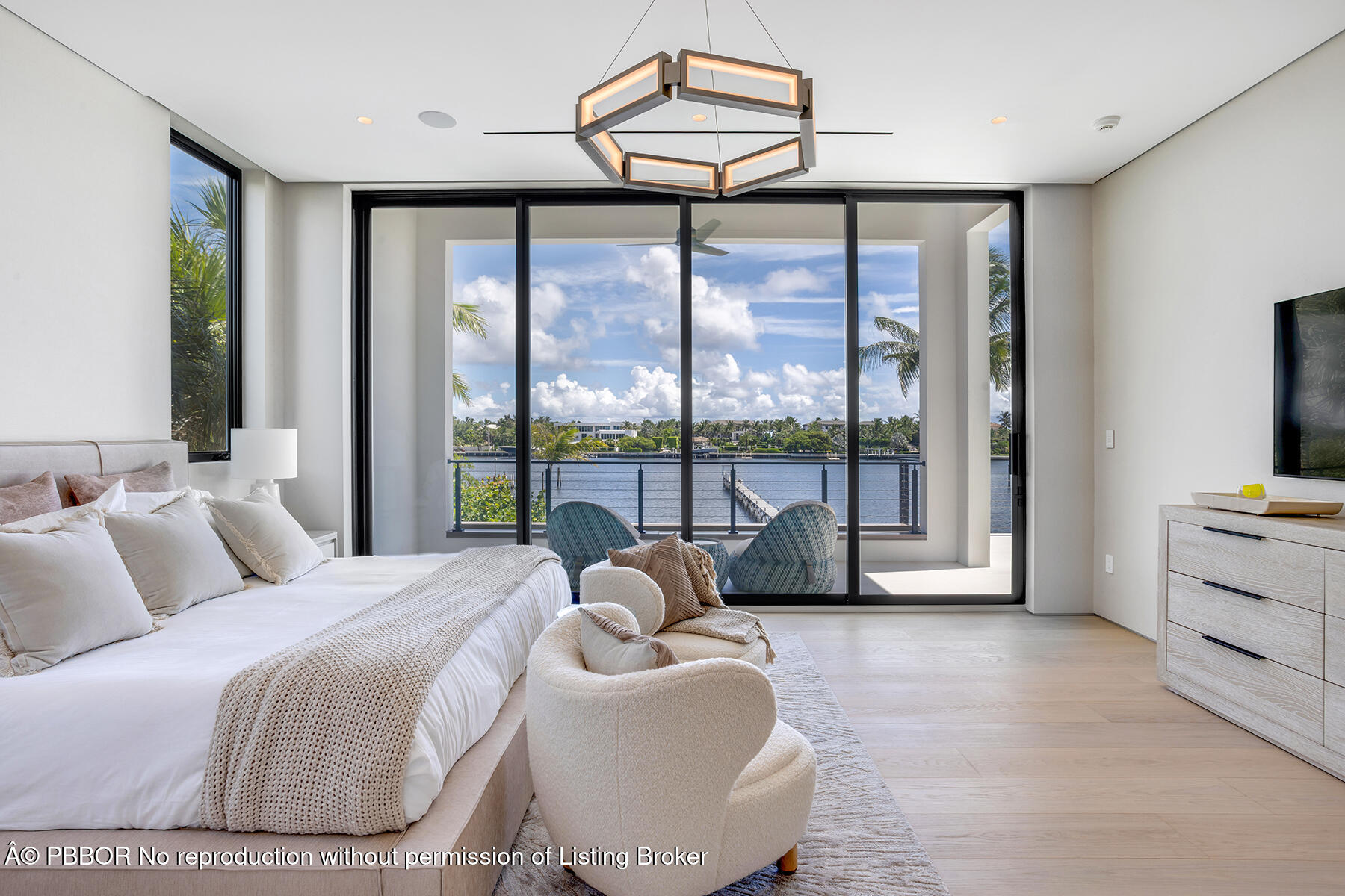 1422 SE Atlantic Drive