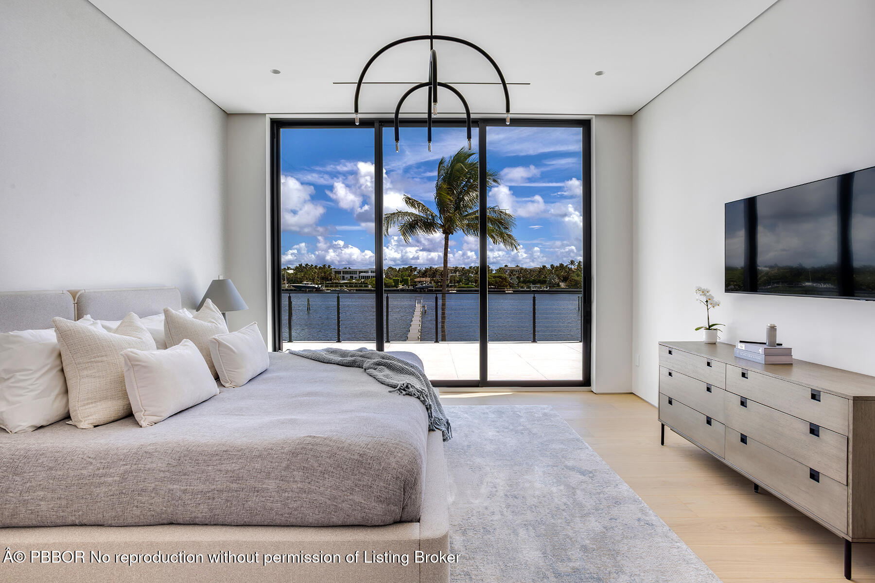 1422 SE Atlantic Drive