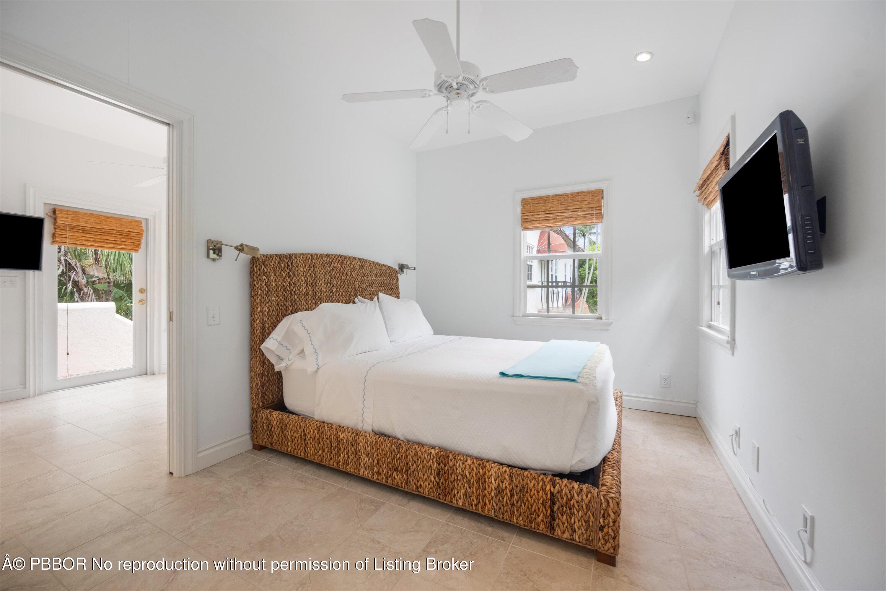 Double Lot Charmer In Town