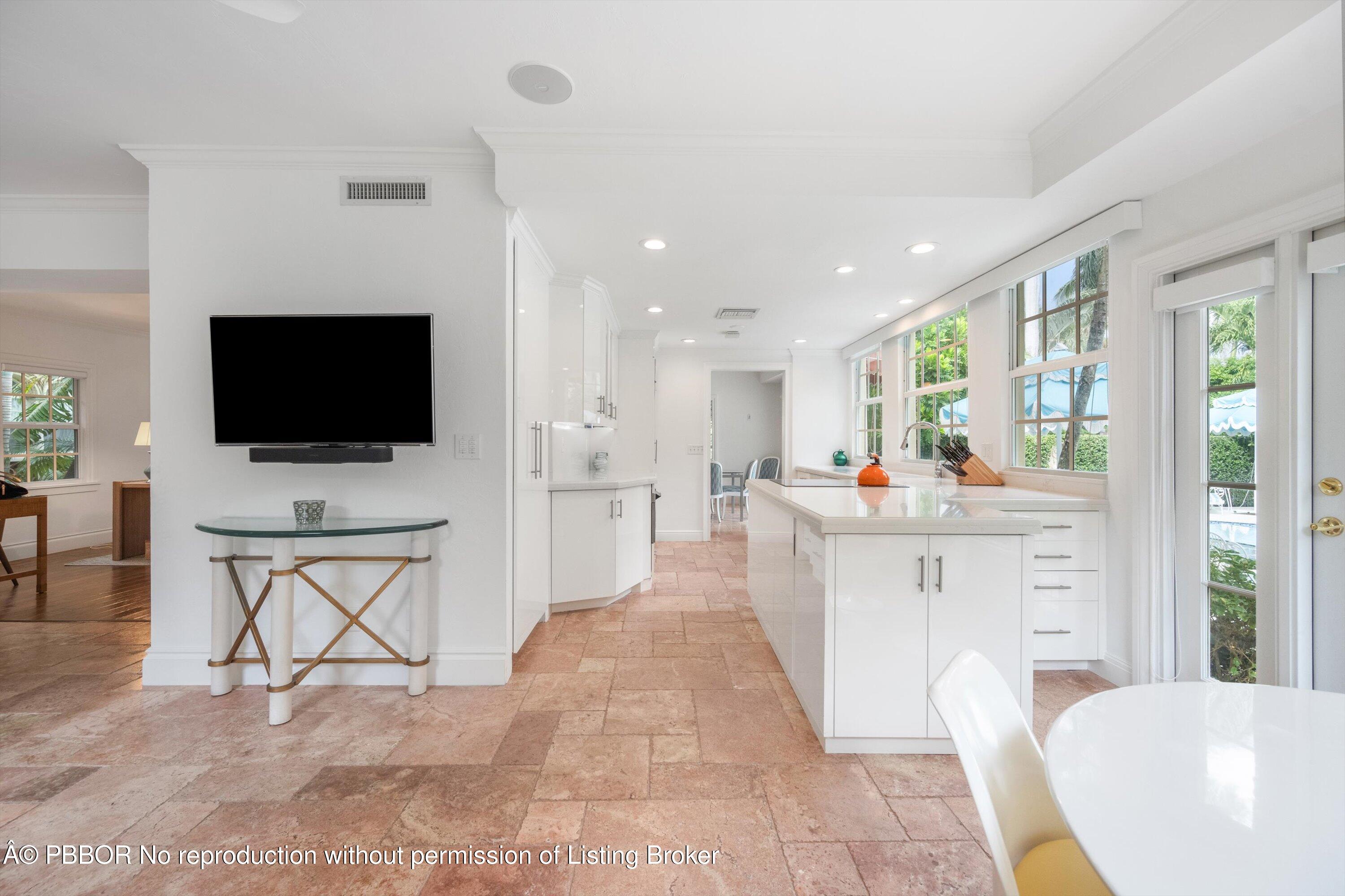 Double Lot Charmer In Town