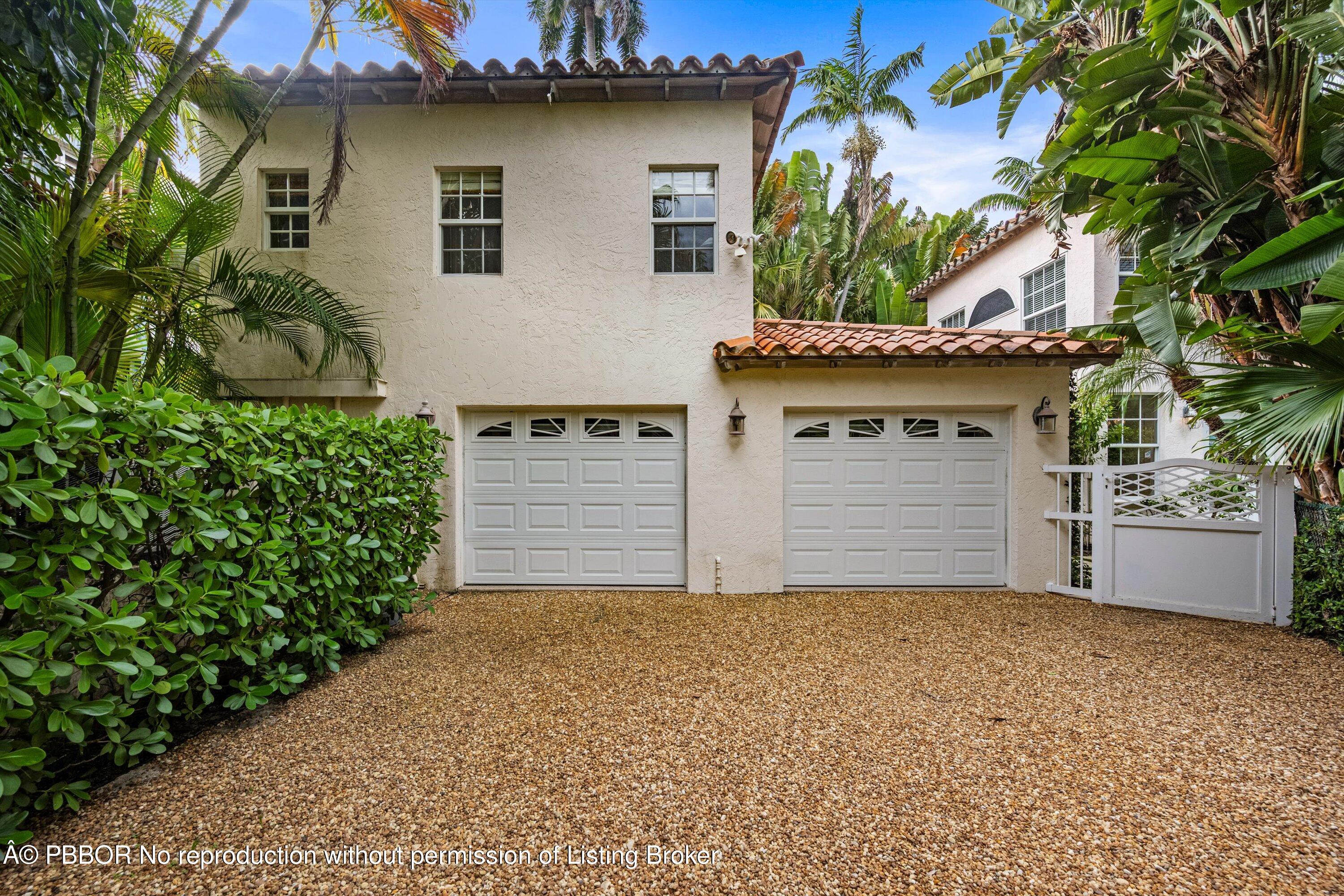 Double Lot Charmer In Town