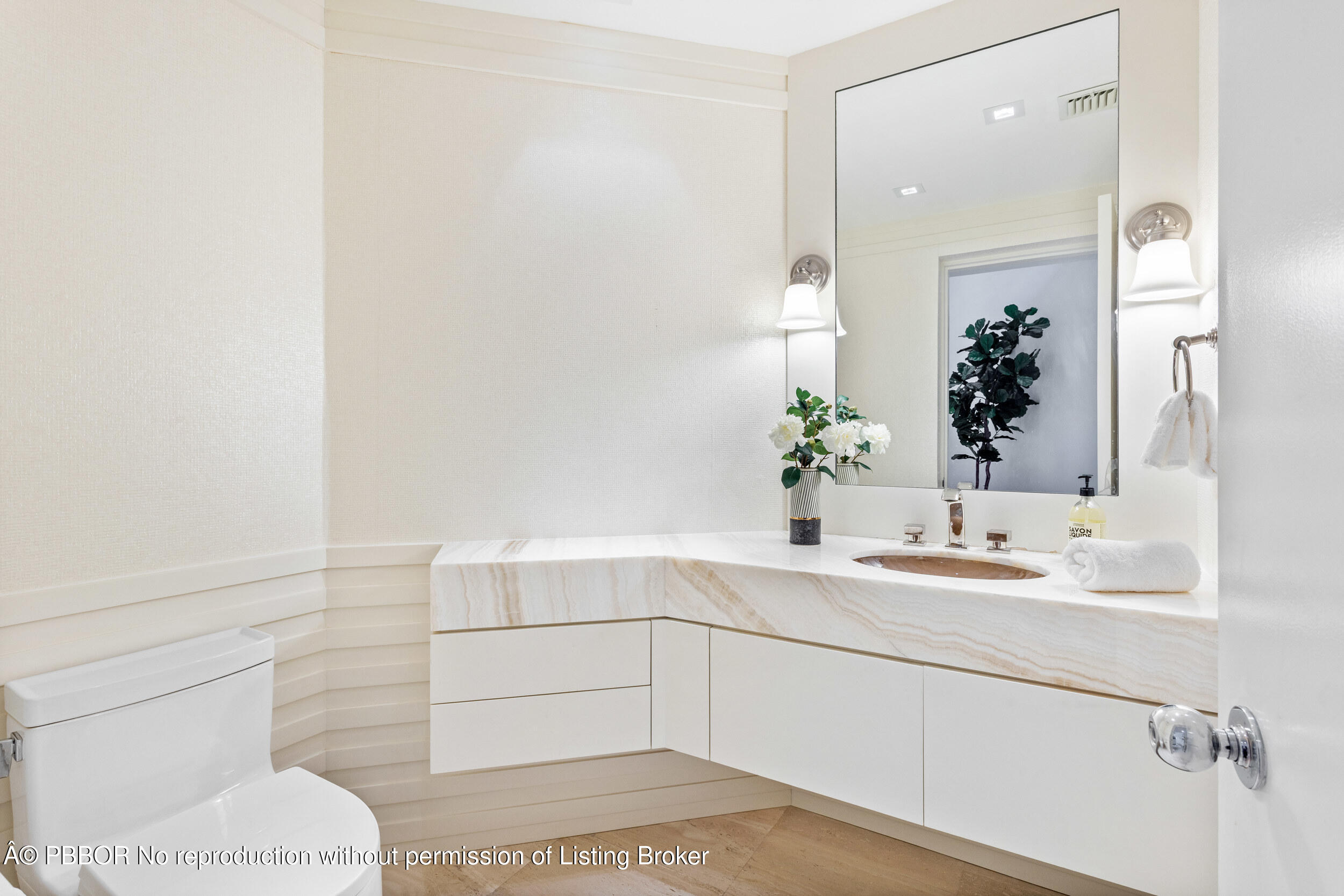 2 Sloans Curve Drive