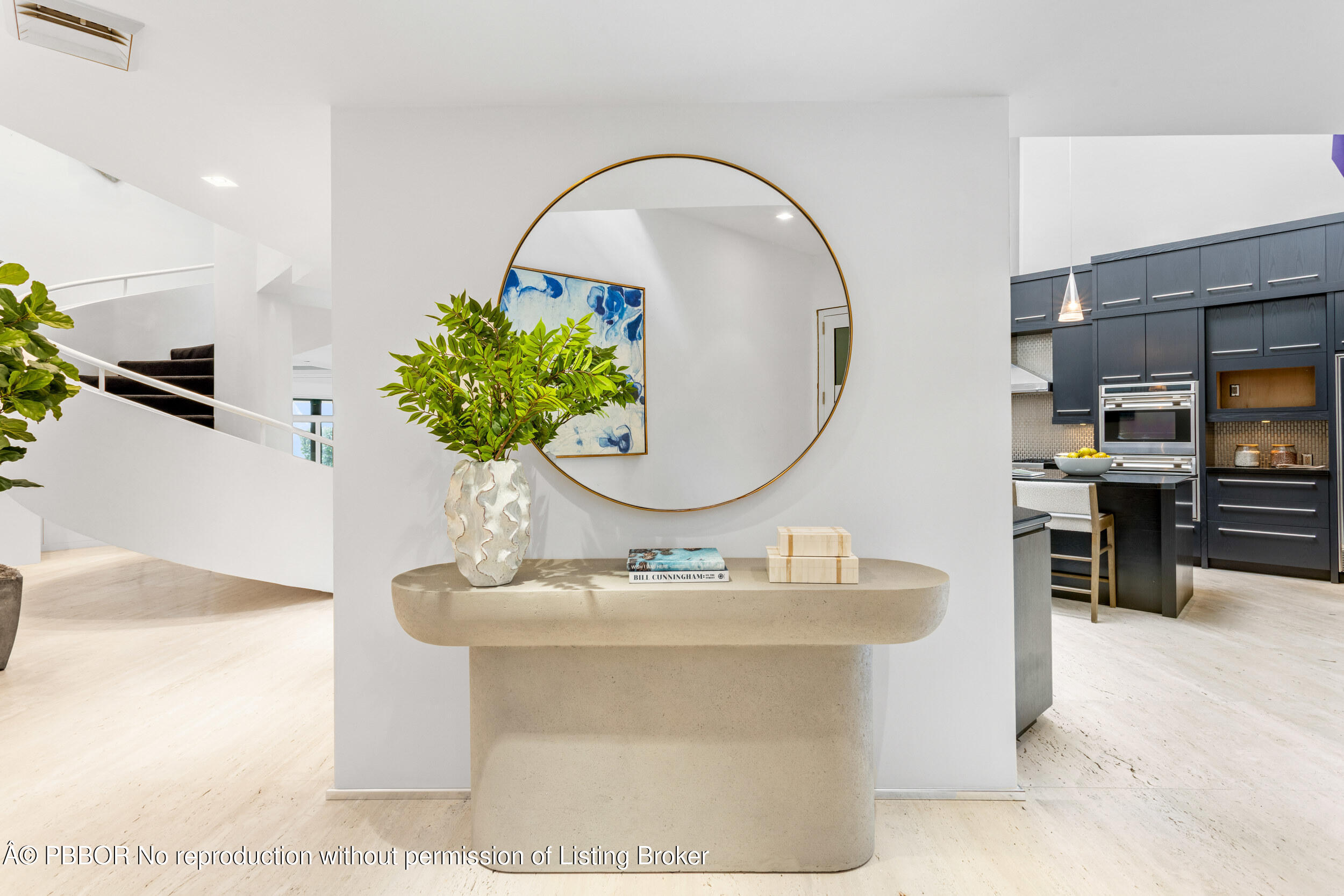 2 Sloans Curve Drive