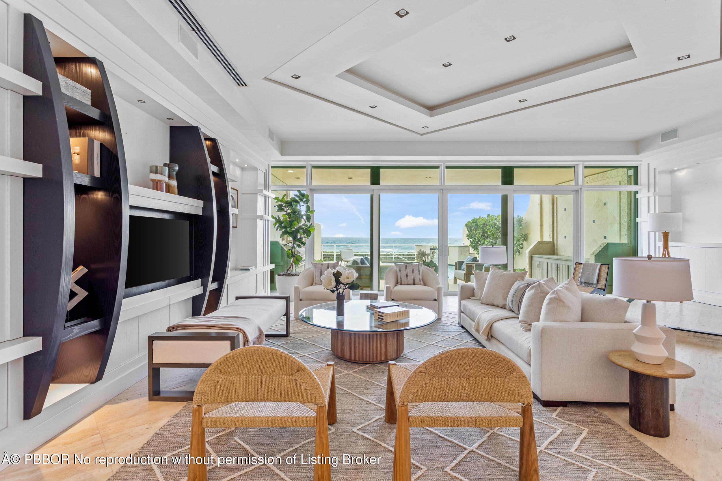 2 Sloans Curve Drive