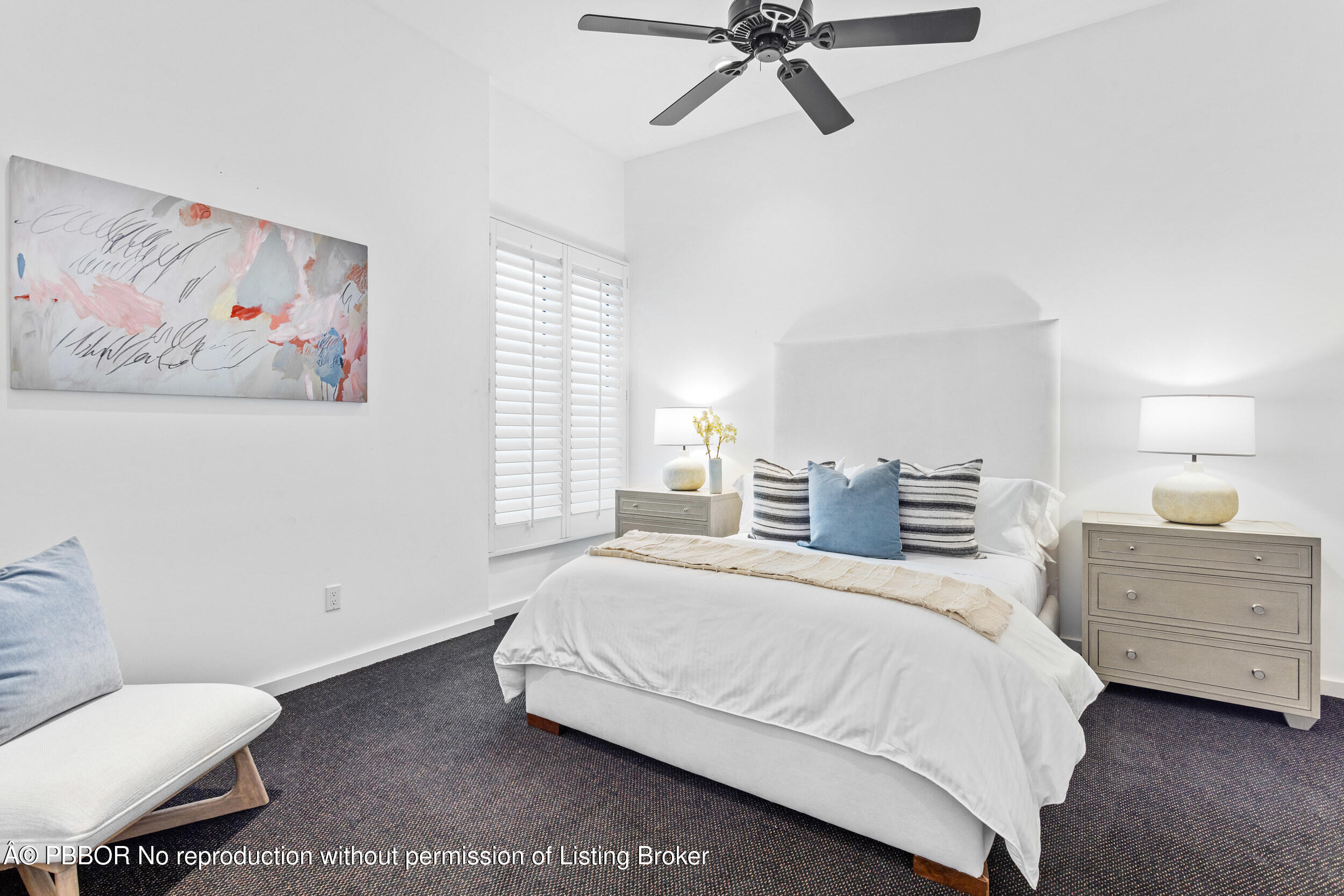 2 Sloans Curve Drive