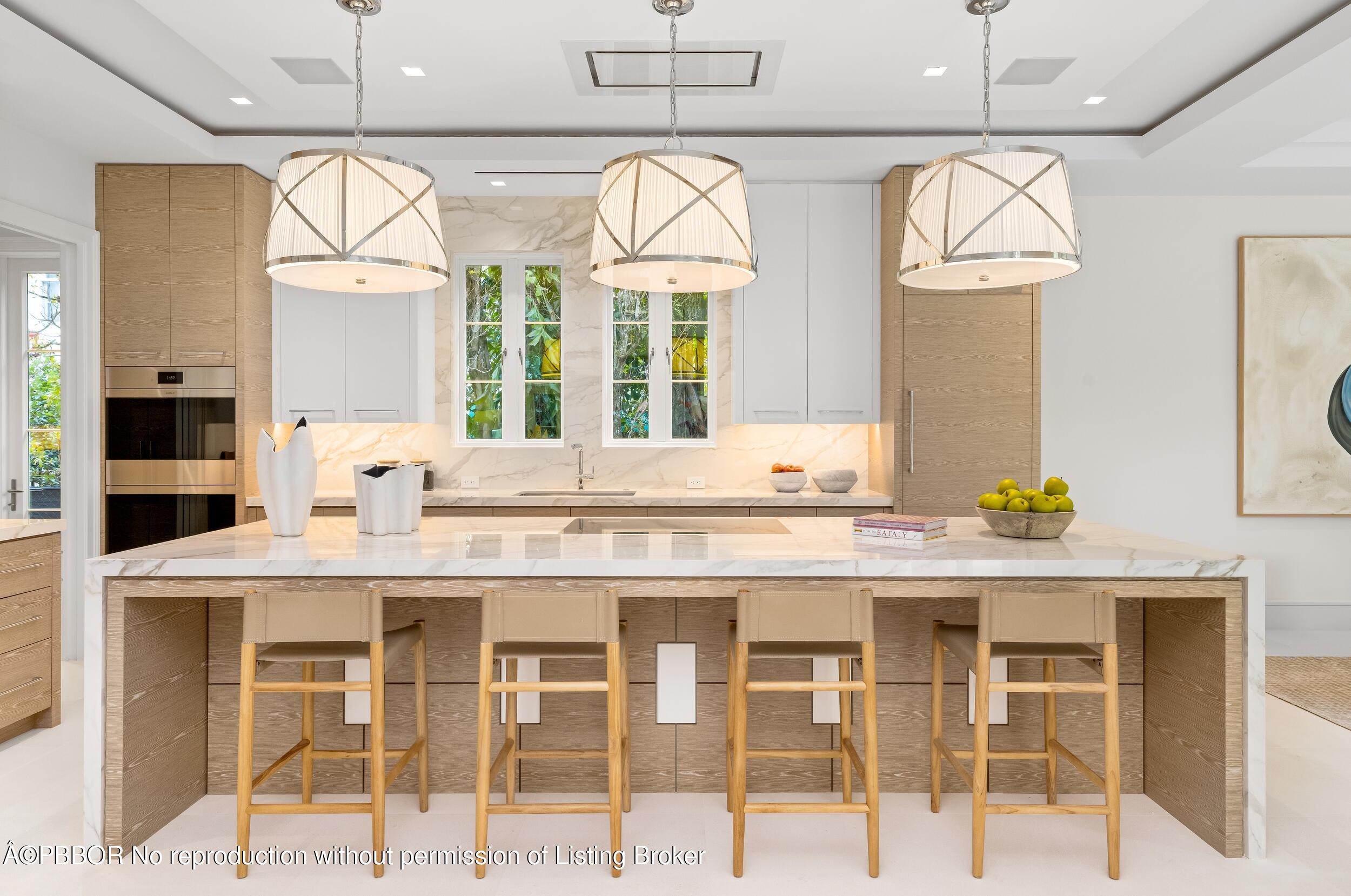 422 Australian Avenue