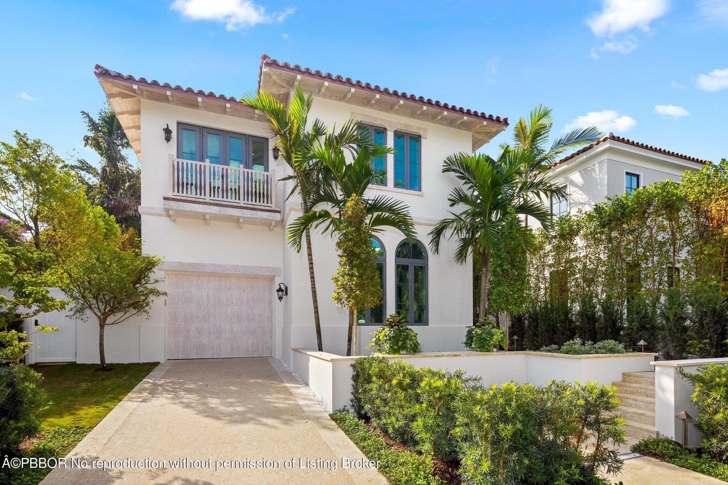 422 Australian Avenue