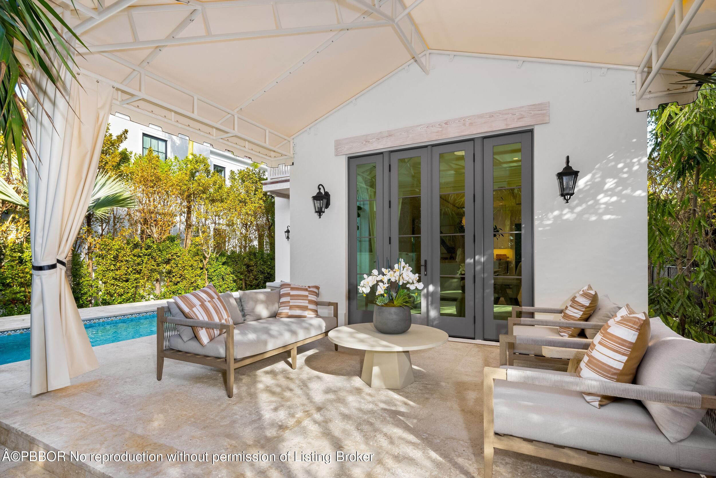 422 Australian Avenue