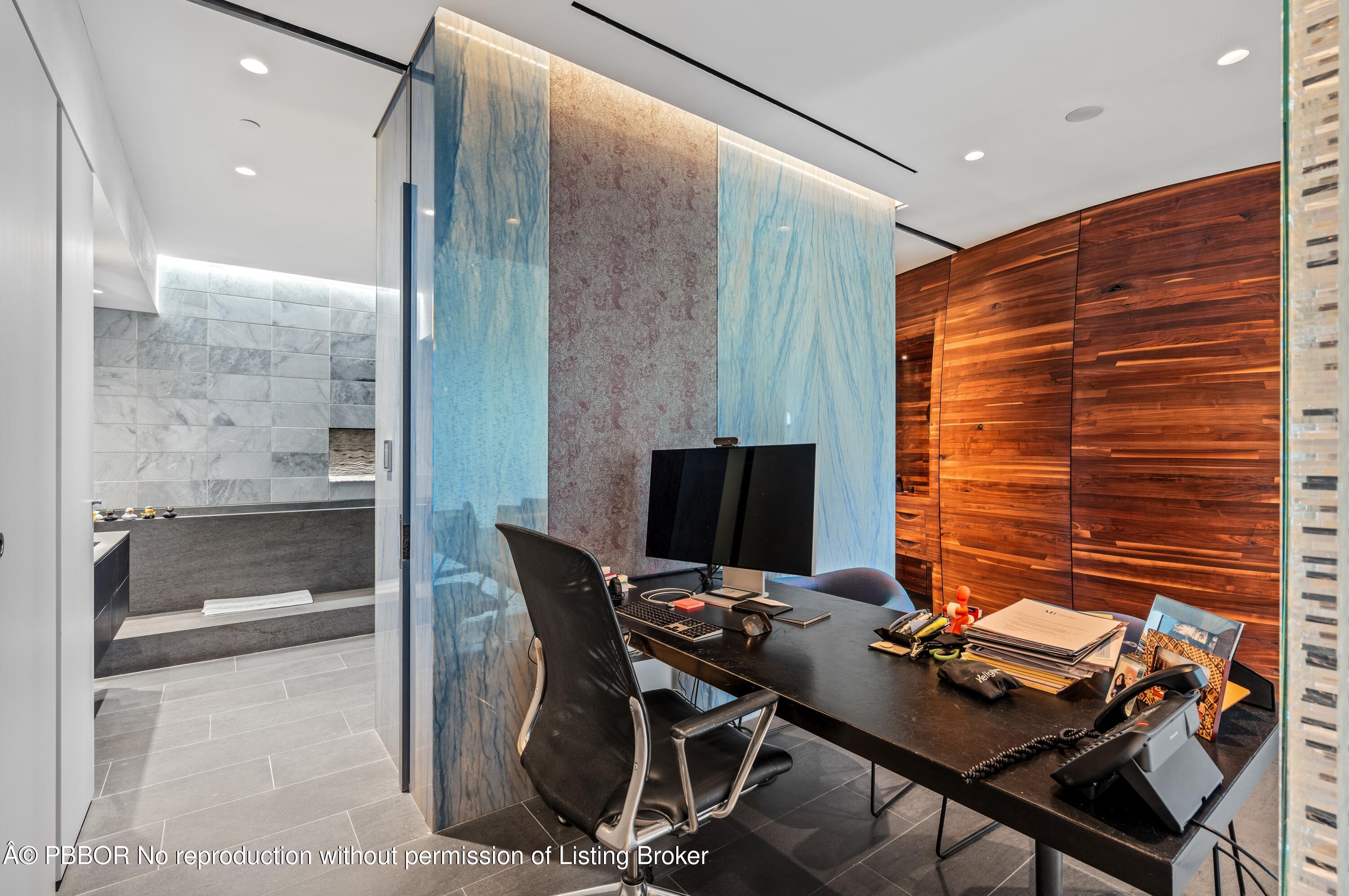 2 N Breakers Row, N25