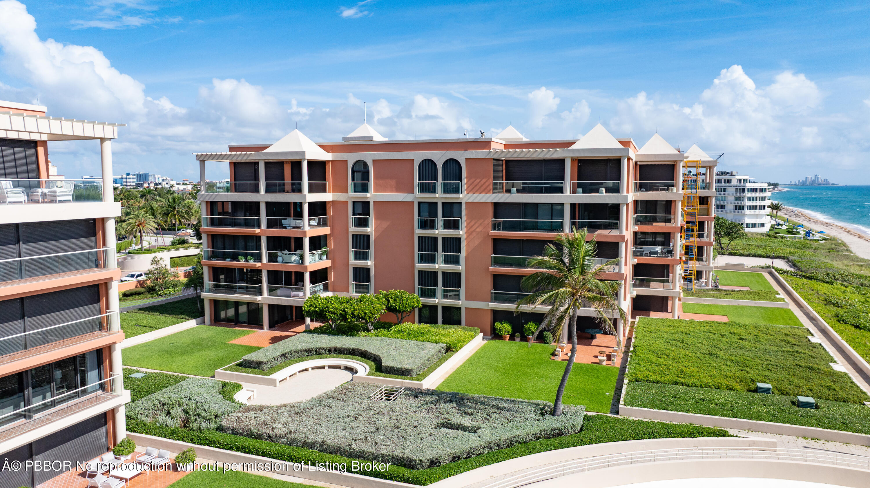 2 N Breakers Row, N25