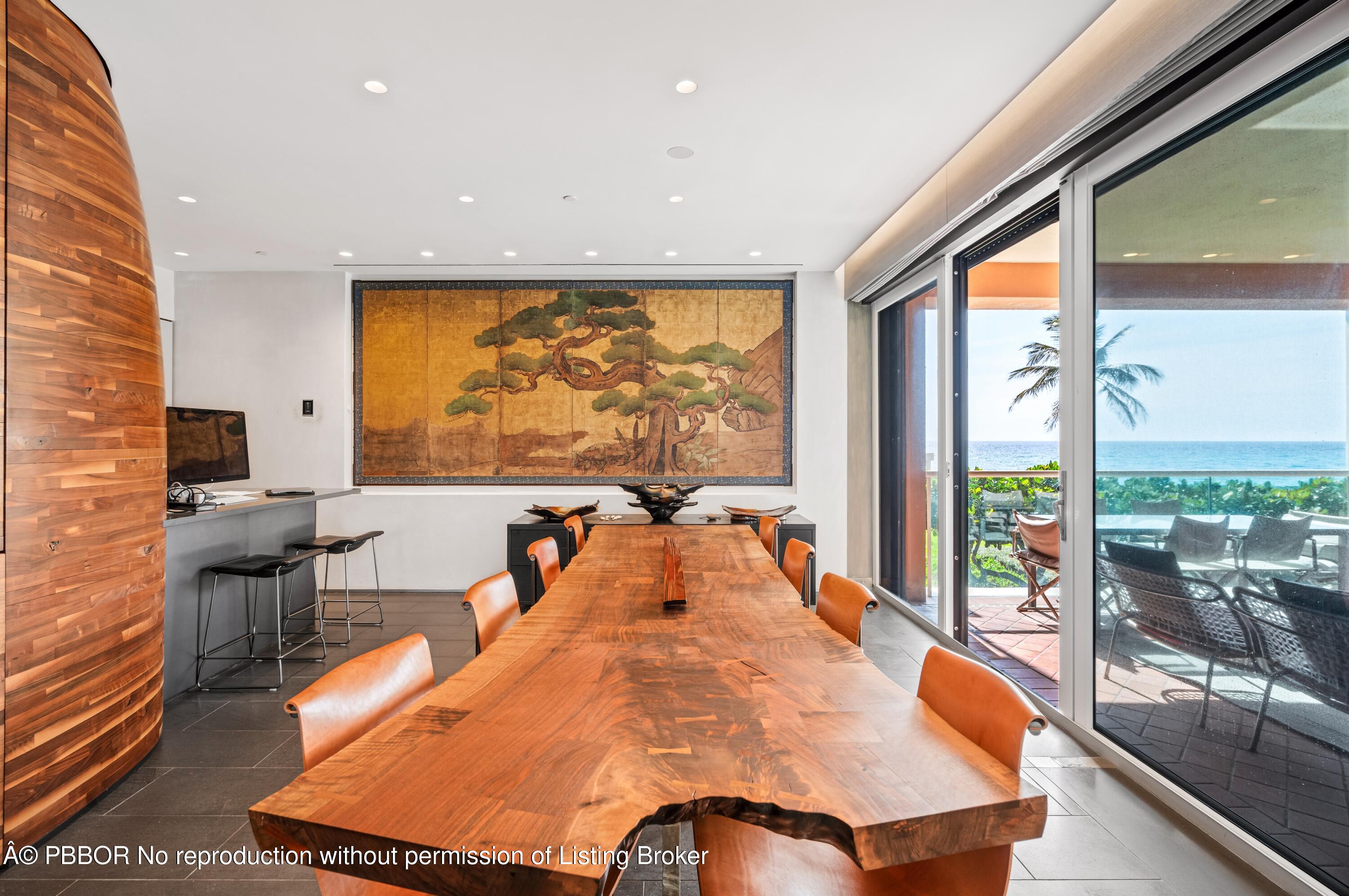 2 N Breakers Row, N25