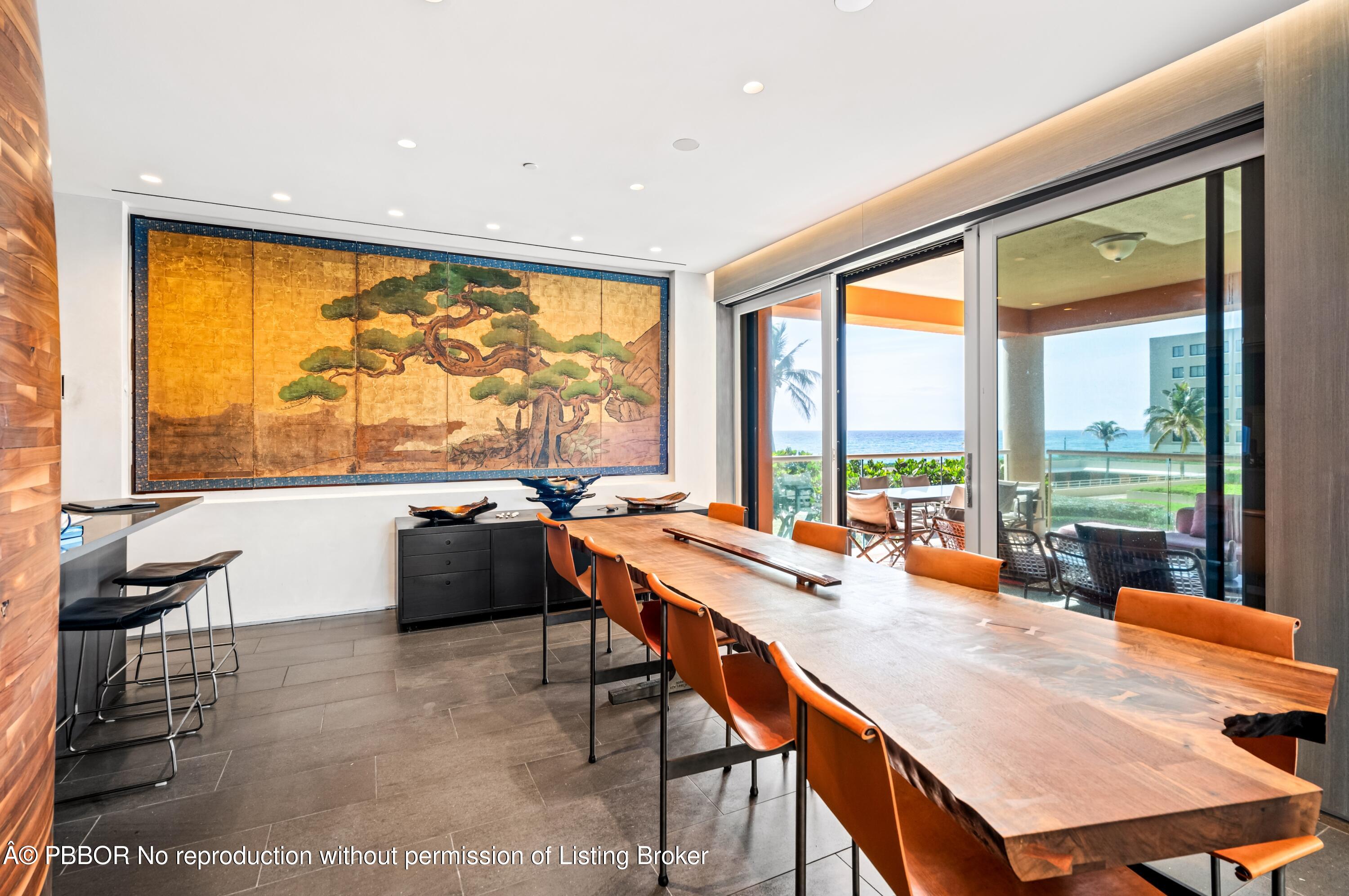 2 N Breakers Row, N25