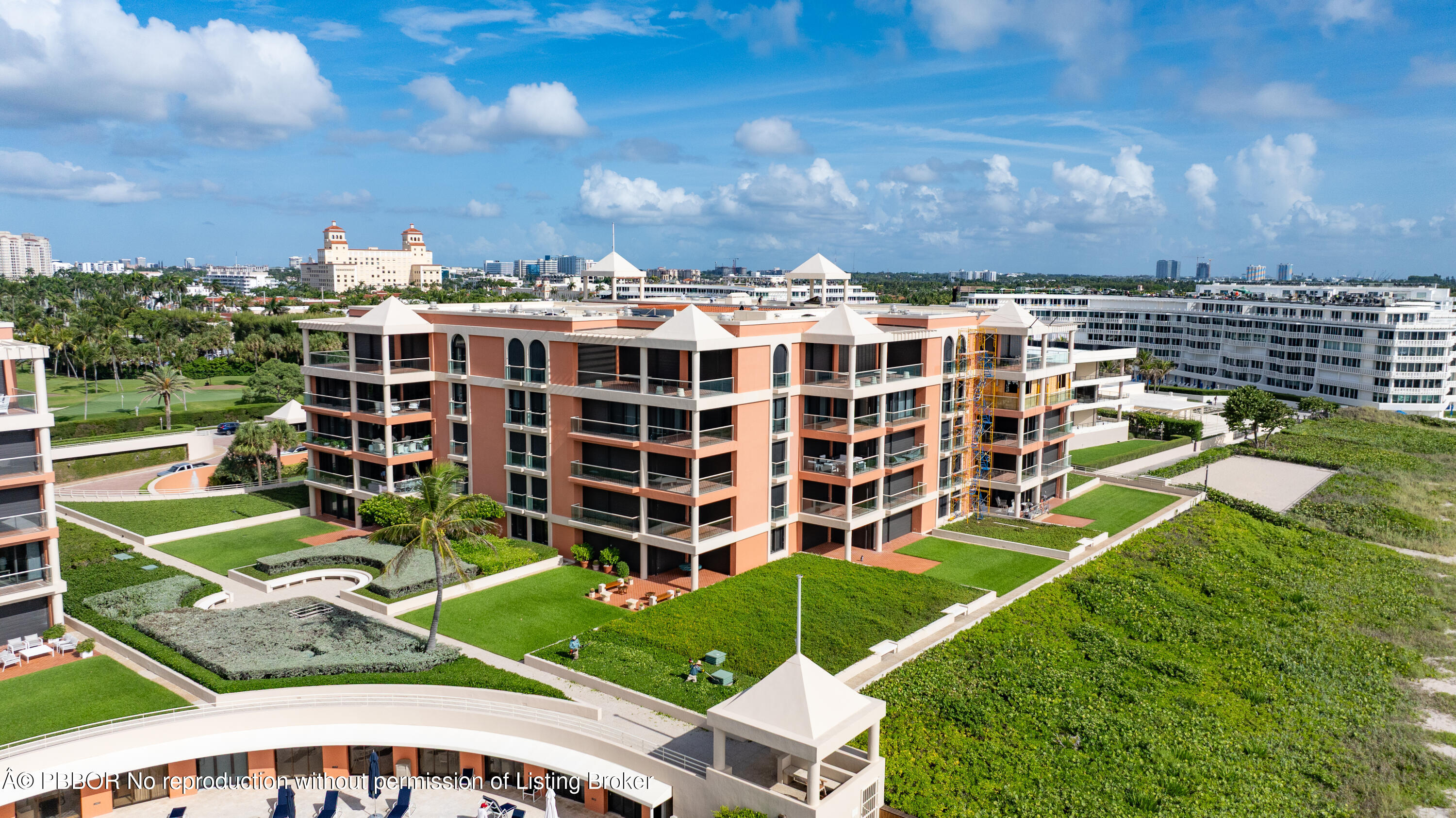 2 N Breakers Row, N25