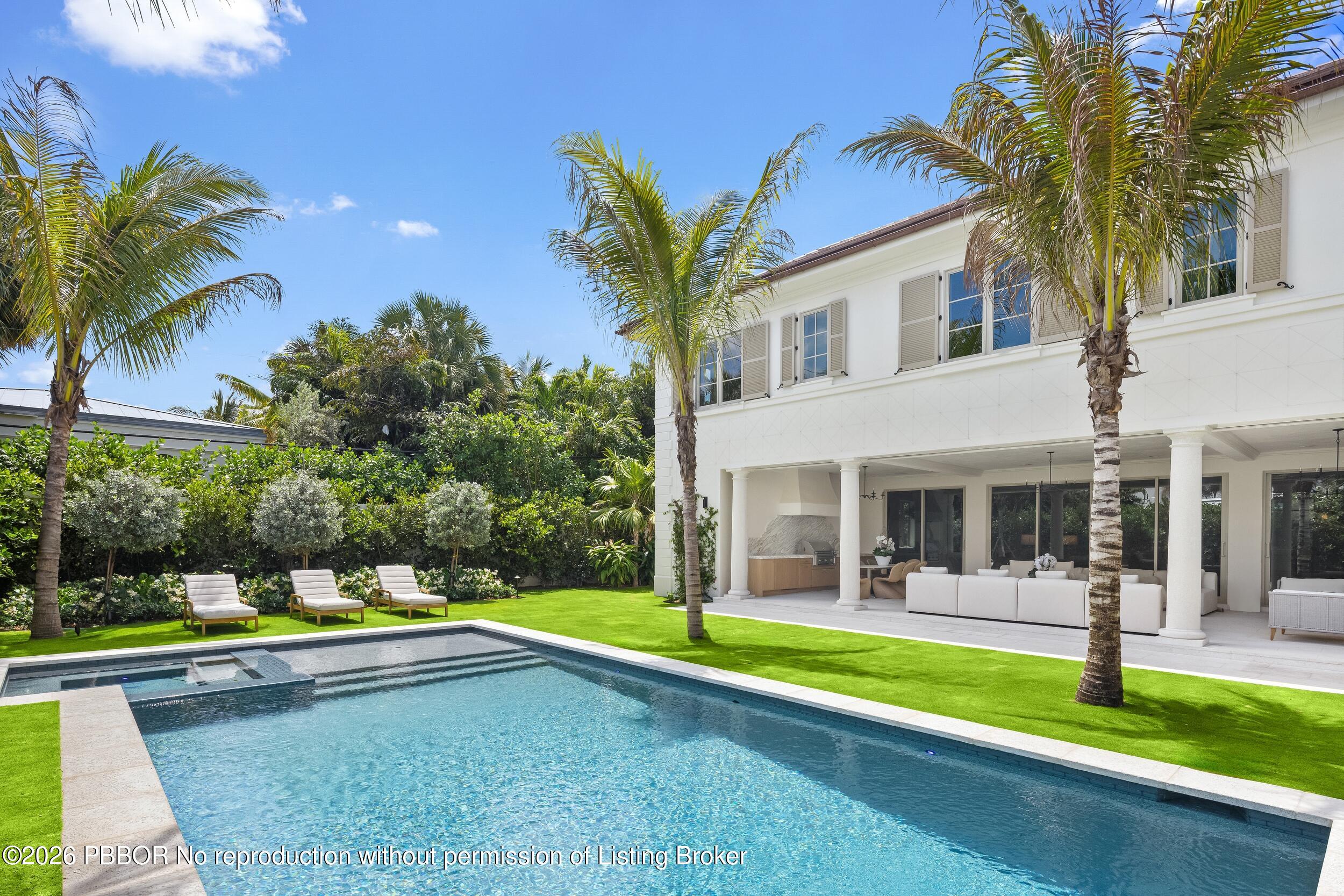 122 Bloomfield Drive