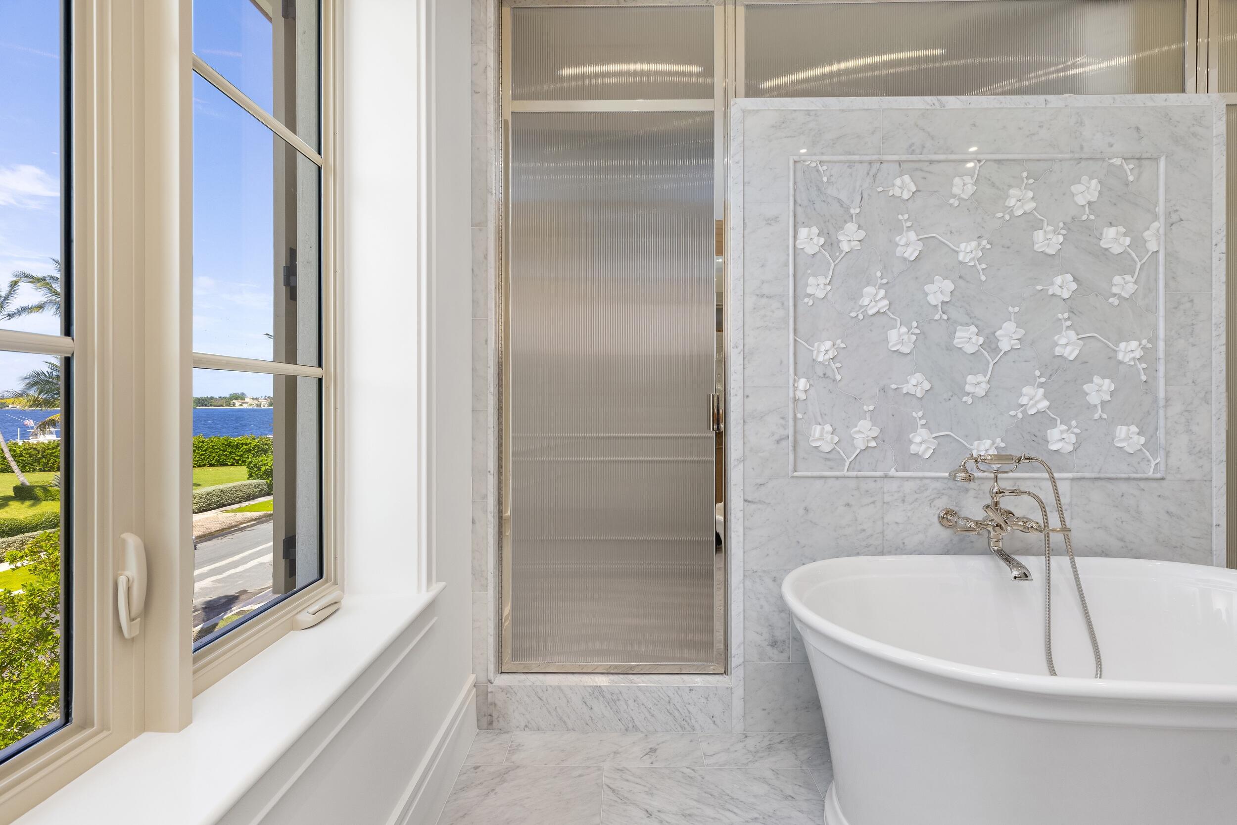 122 Bloomfield Drive