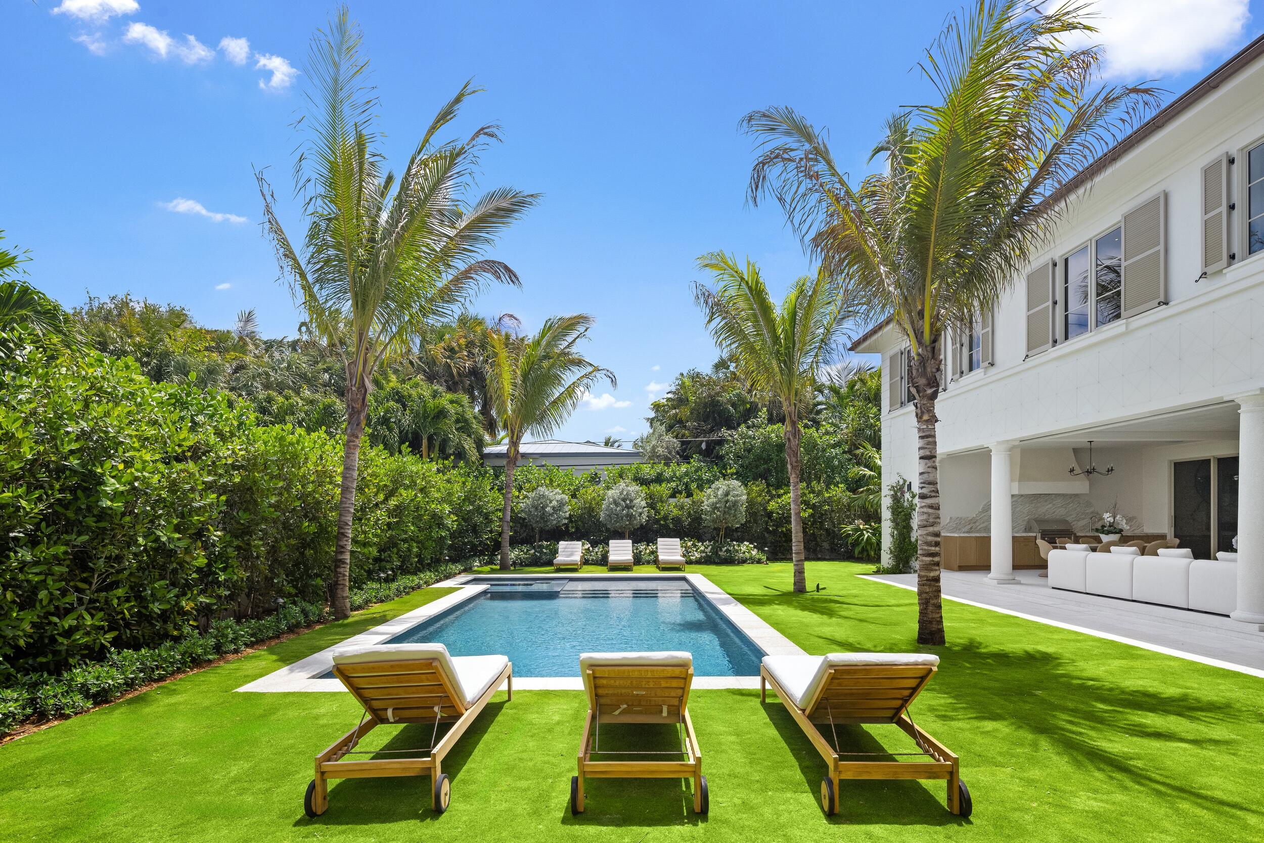 122 Bloomfield Drive