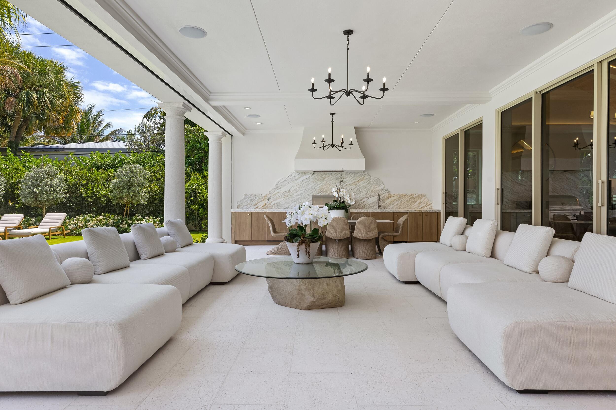 122 Bloomfield Drive