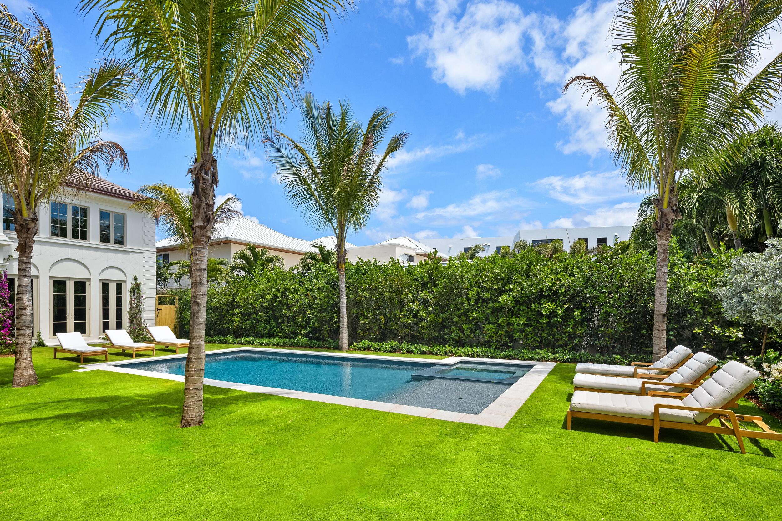 122 Bloomfield Drive