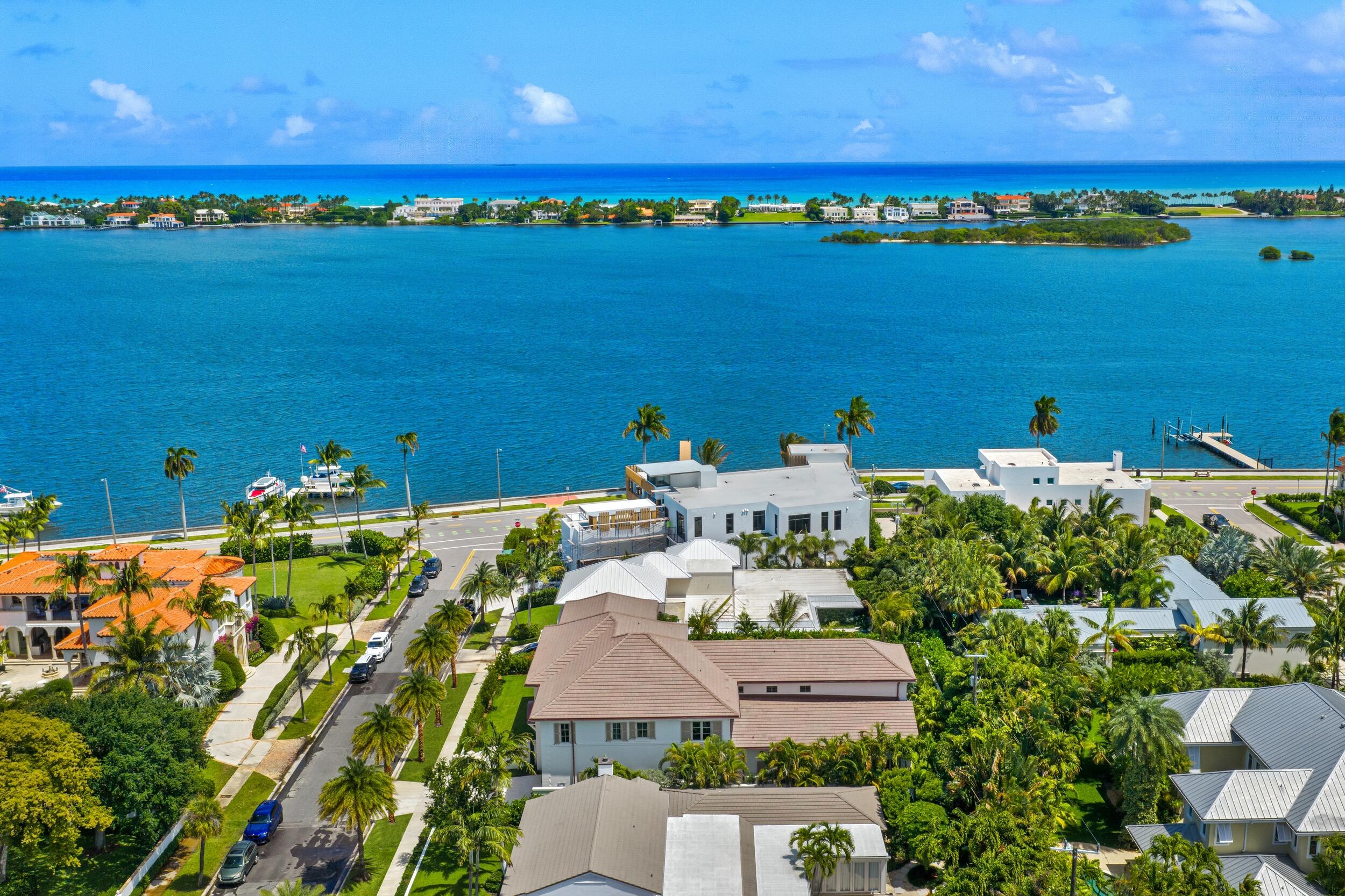 122 Bloomfield Drive