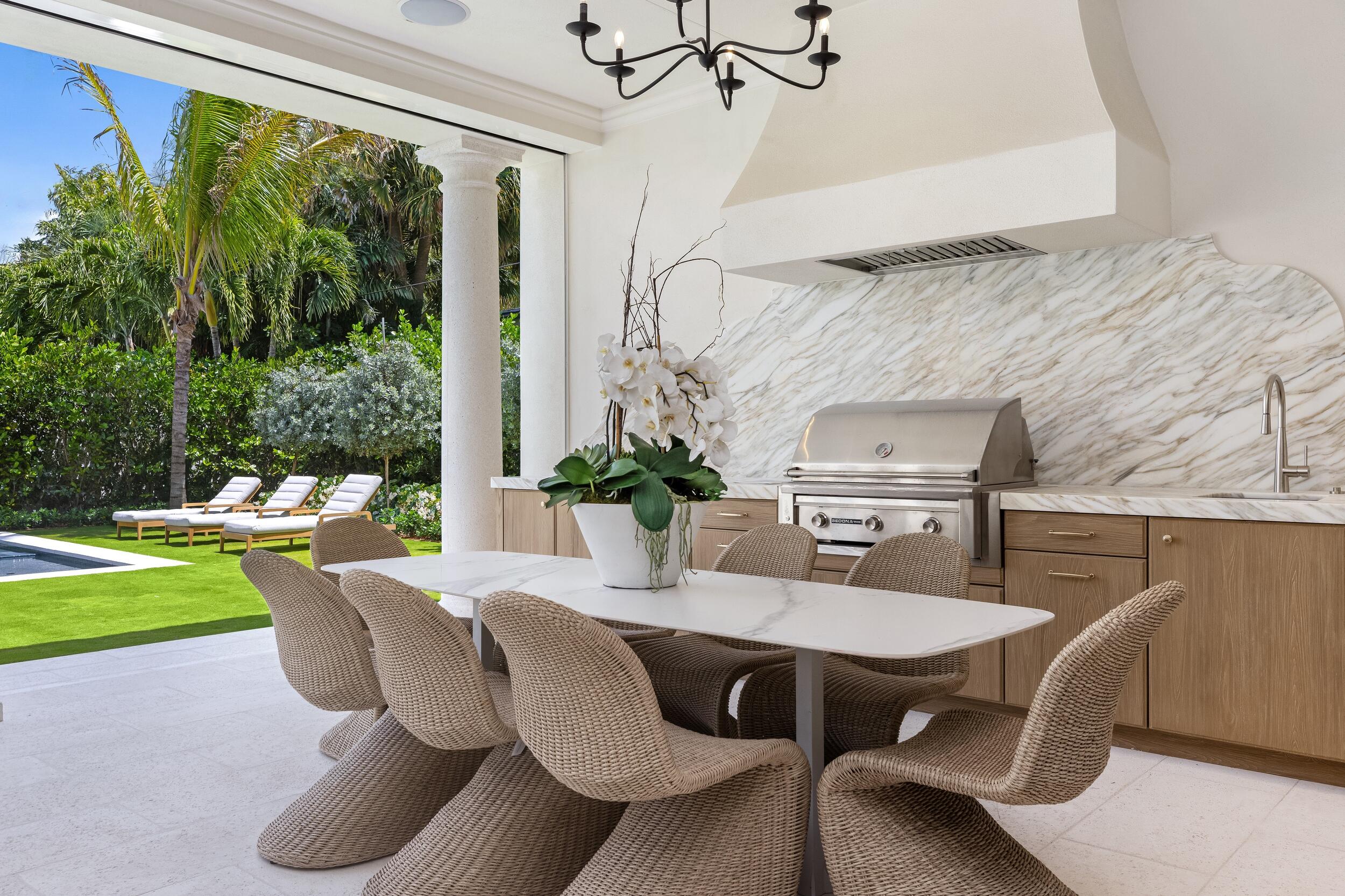 122 Bloomfield Drive