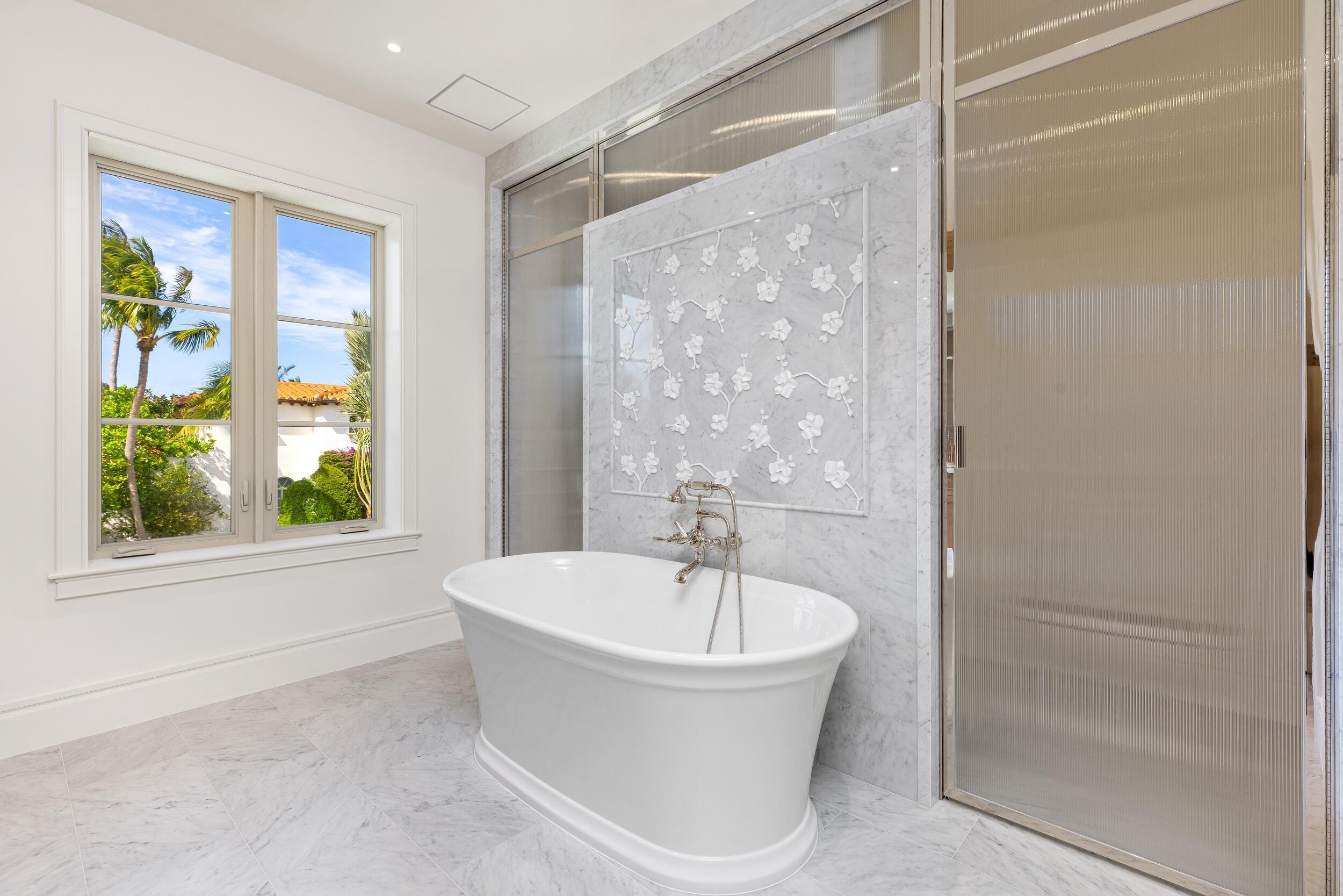 122 Bloomfield Drive