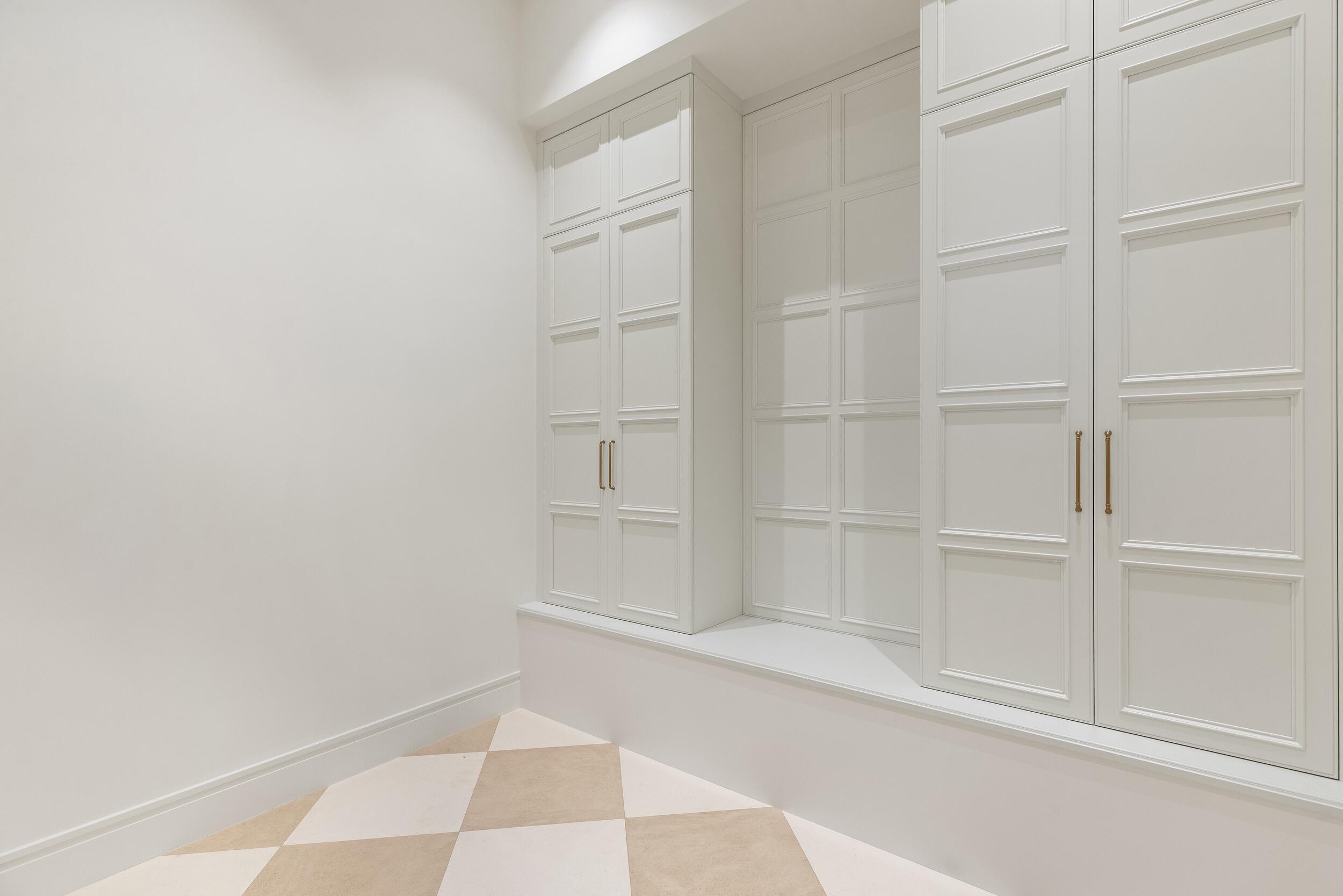 122 Bloomfield Drive