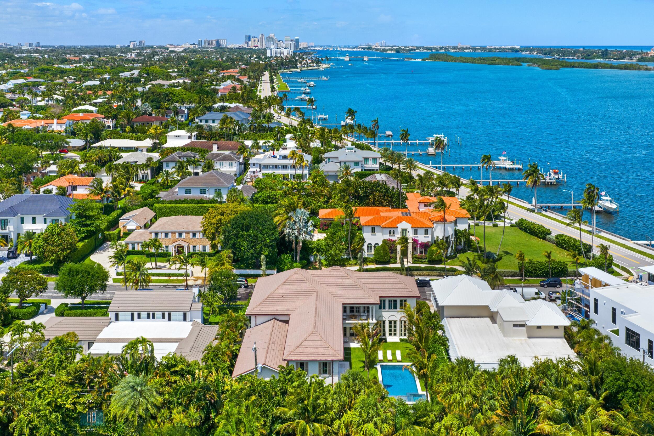 122 Bloomfield Drive