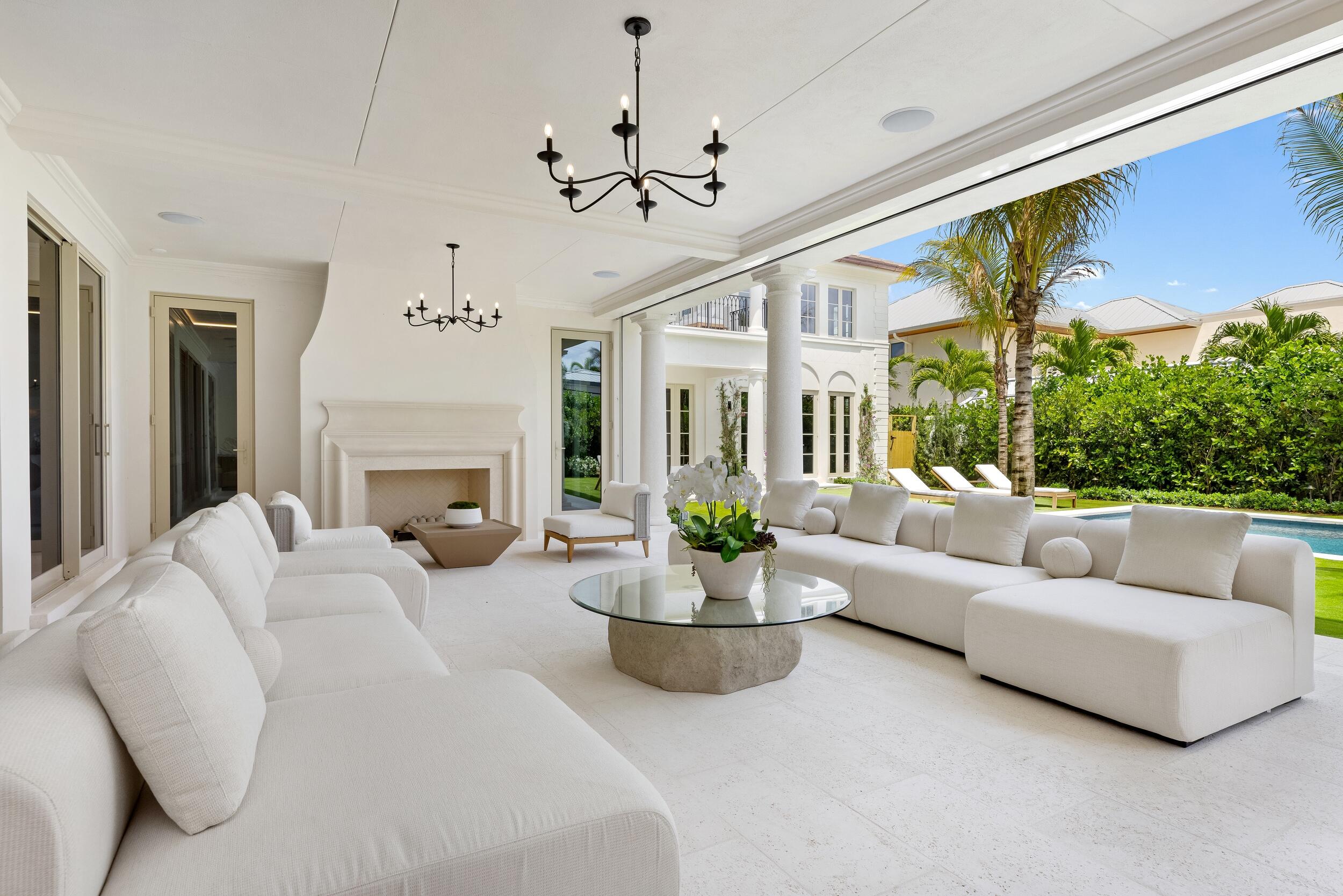 122 Bloomfield Drive