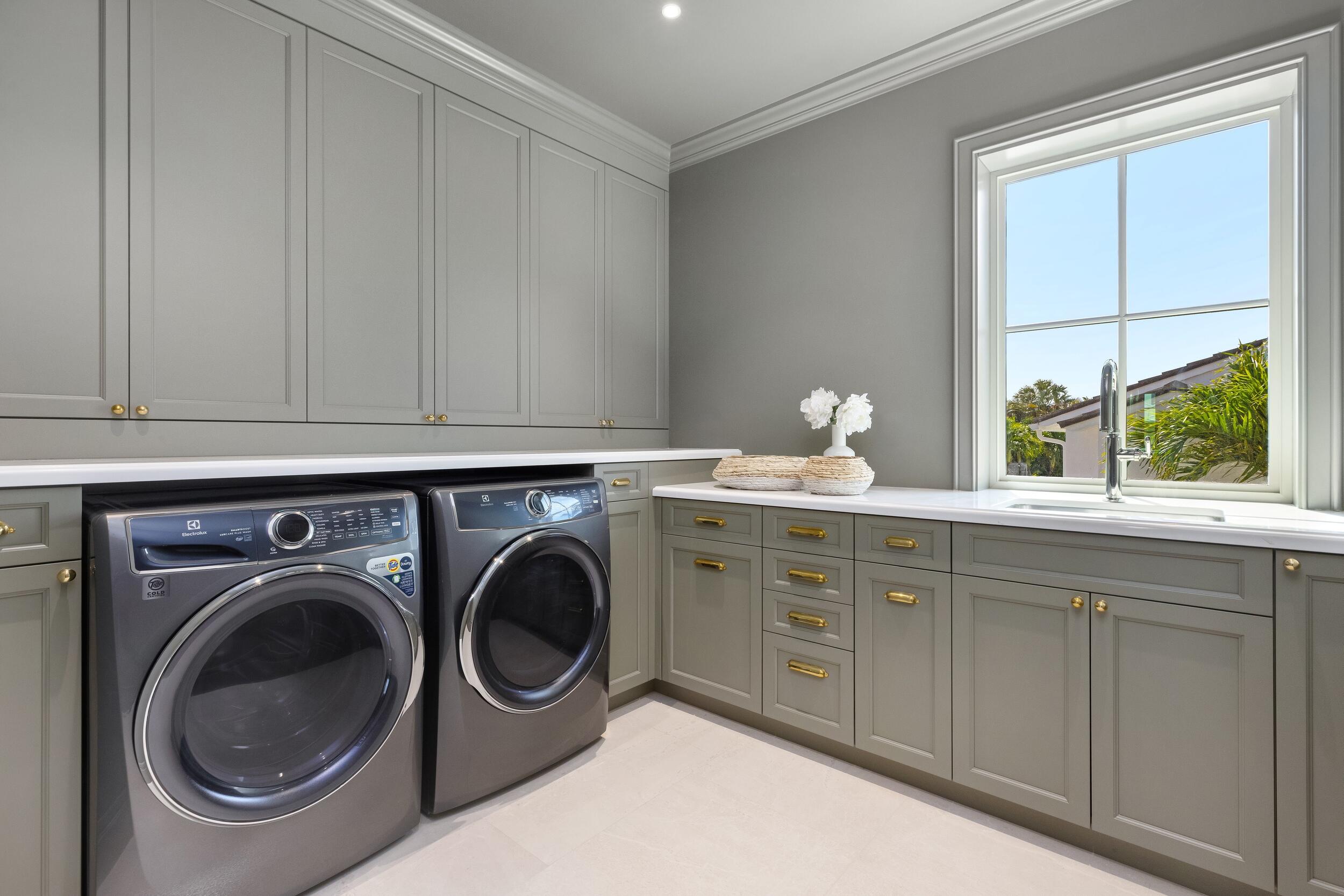 122 Bloomfield Drive