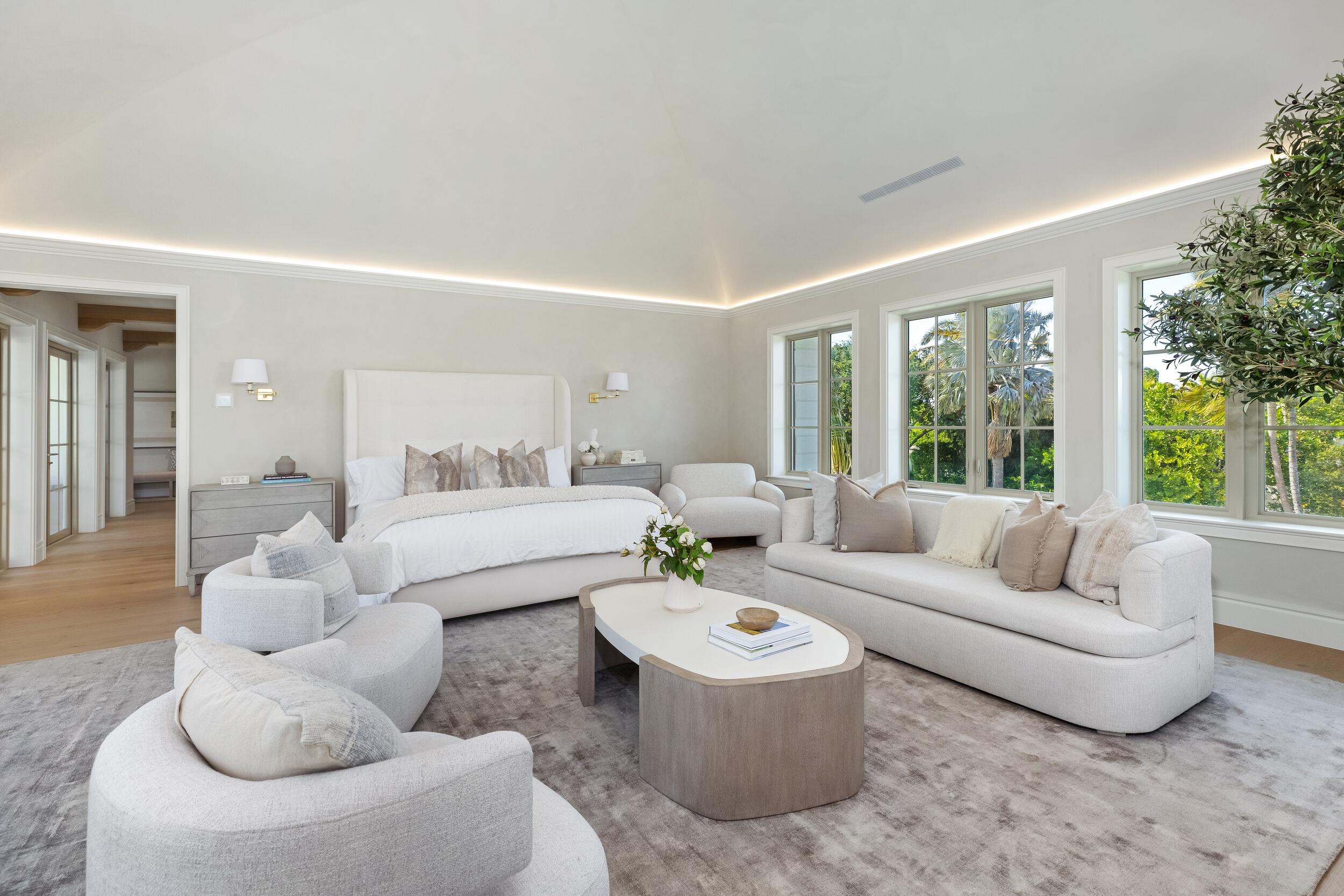 122 Bloomfield Drive