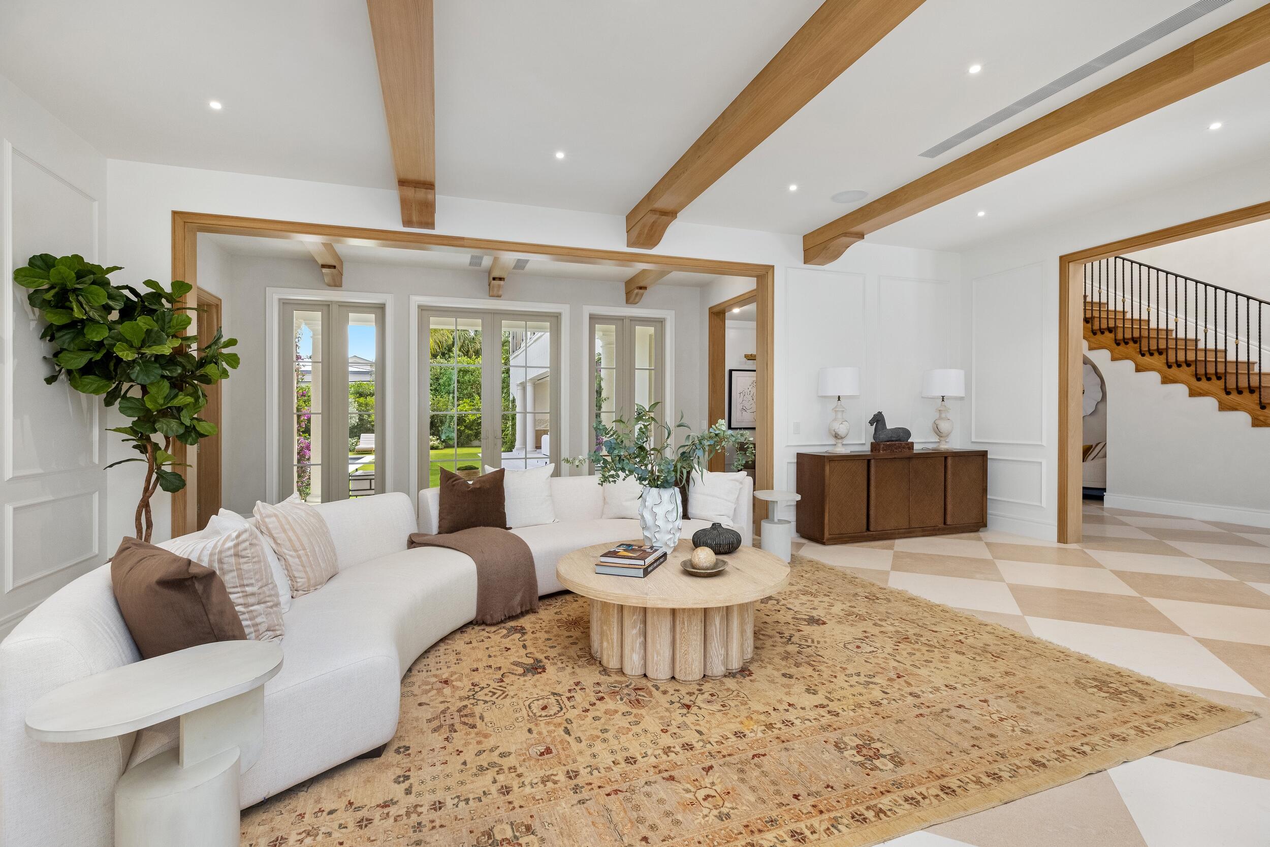 122 Bloomfield Drive