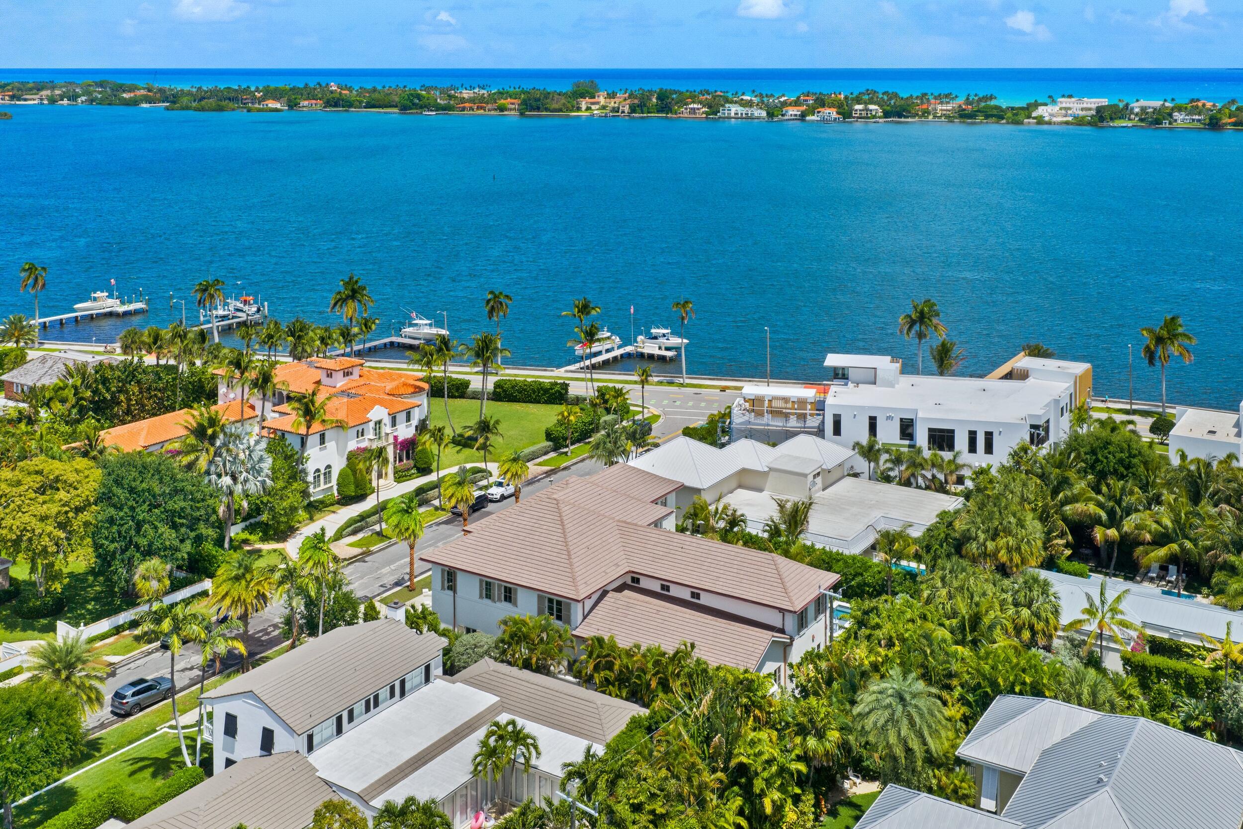 122 Bloomfield Drive